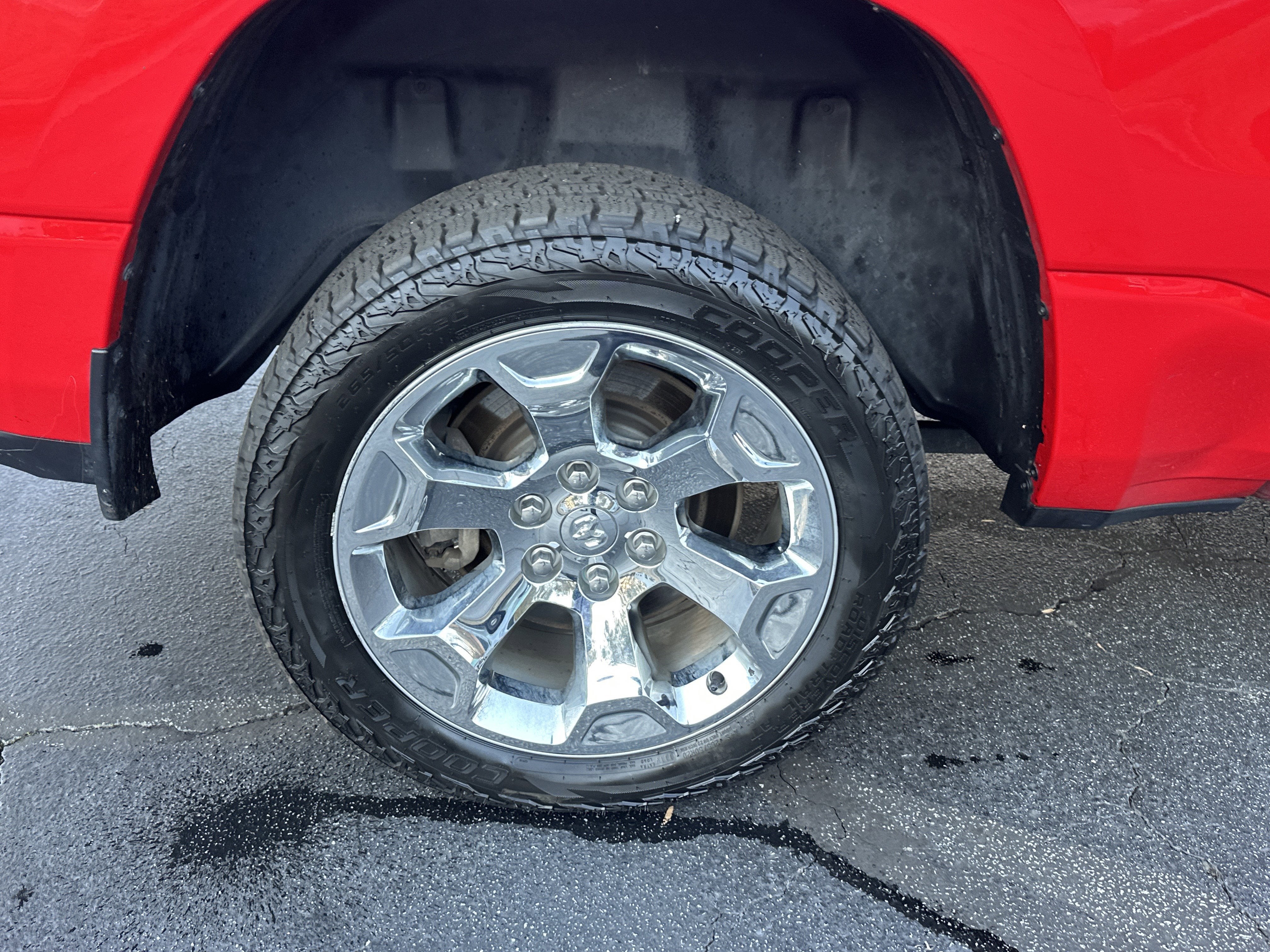 2022 RAM 1500 Big Horn Crew Cab 4x4 5'7" Box