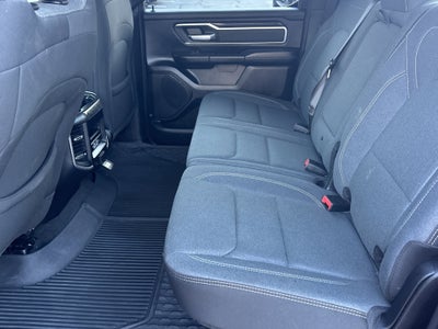 2022 RAM 1500 Big Horn Crew Cab 4x4 5'7" Box
