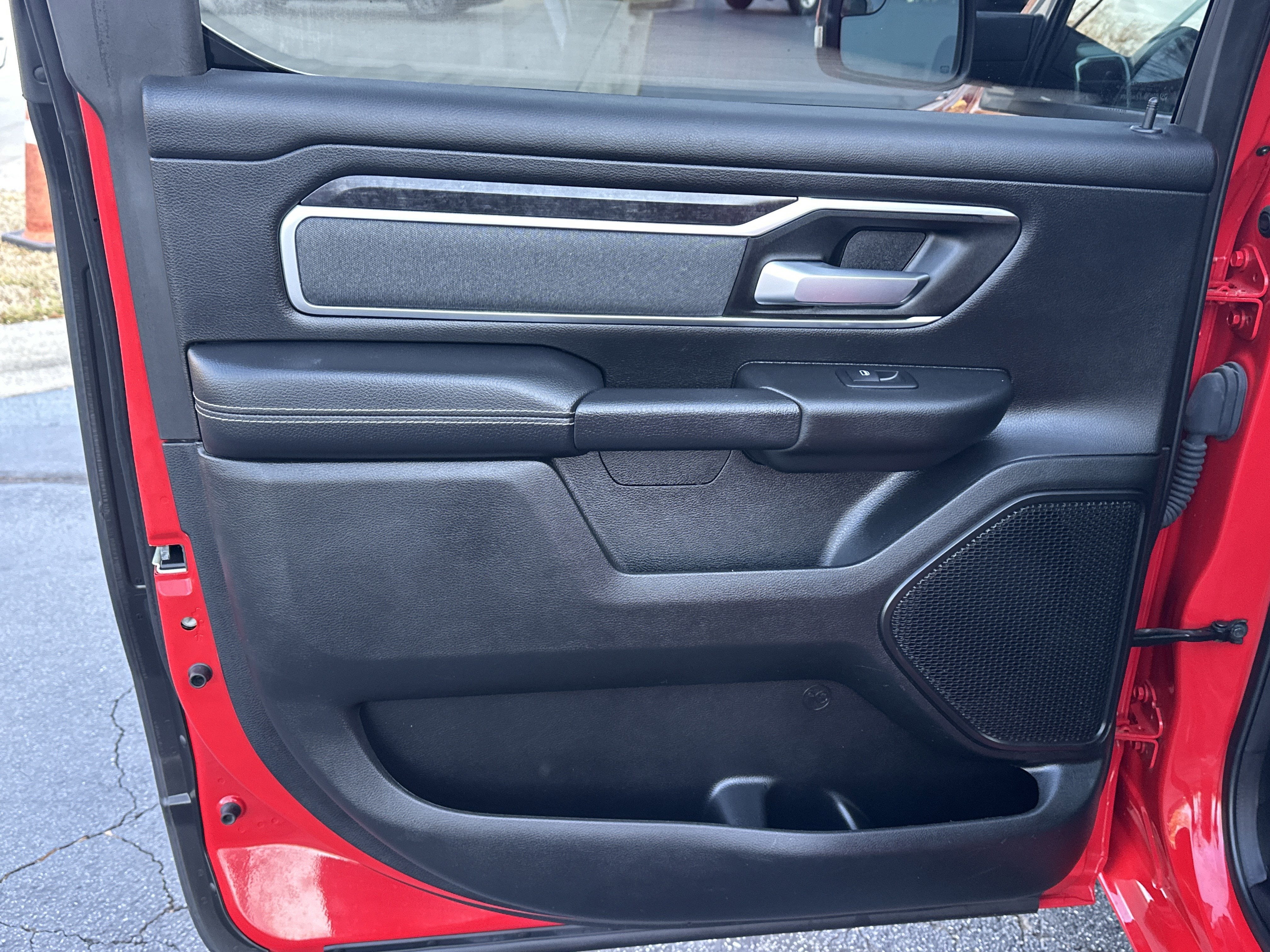 2022 RAM 1500 Big Horn Crew Cab 4x4 5'7" Box