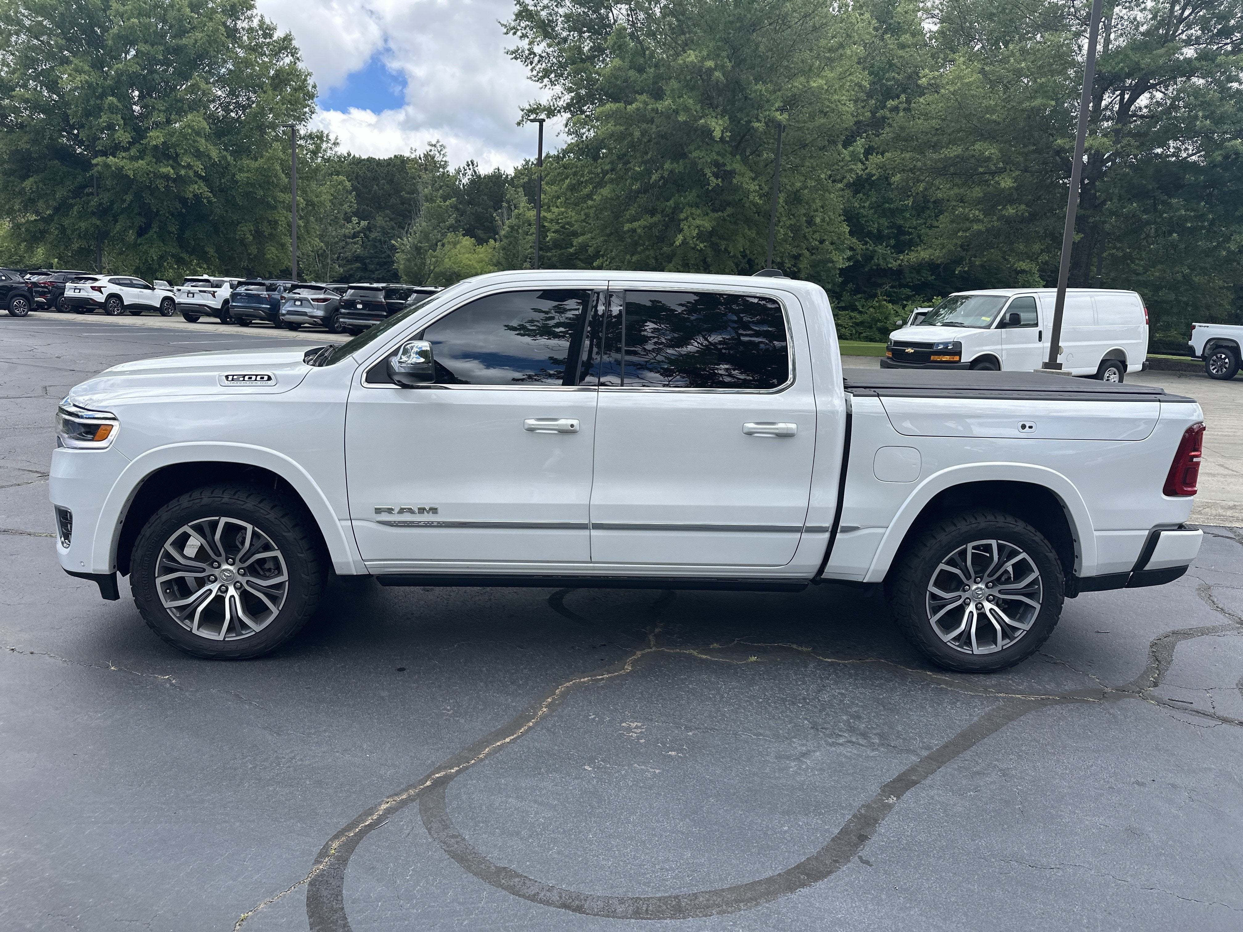 2026 RAM 1500 Tungsten Crew Cab 4x4 5'7" Box