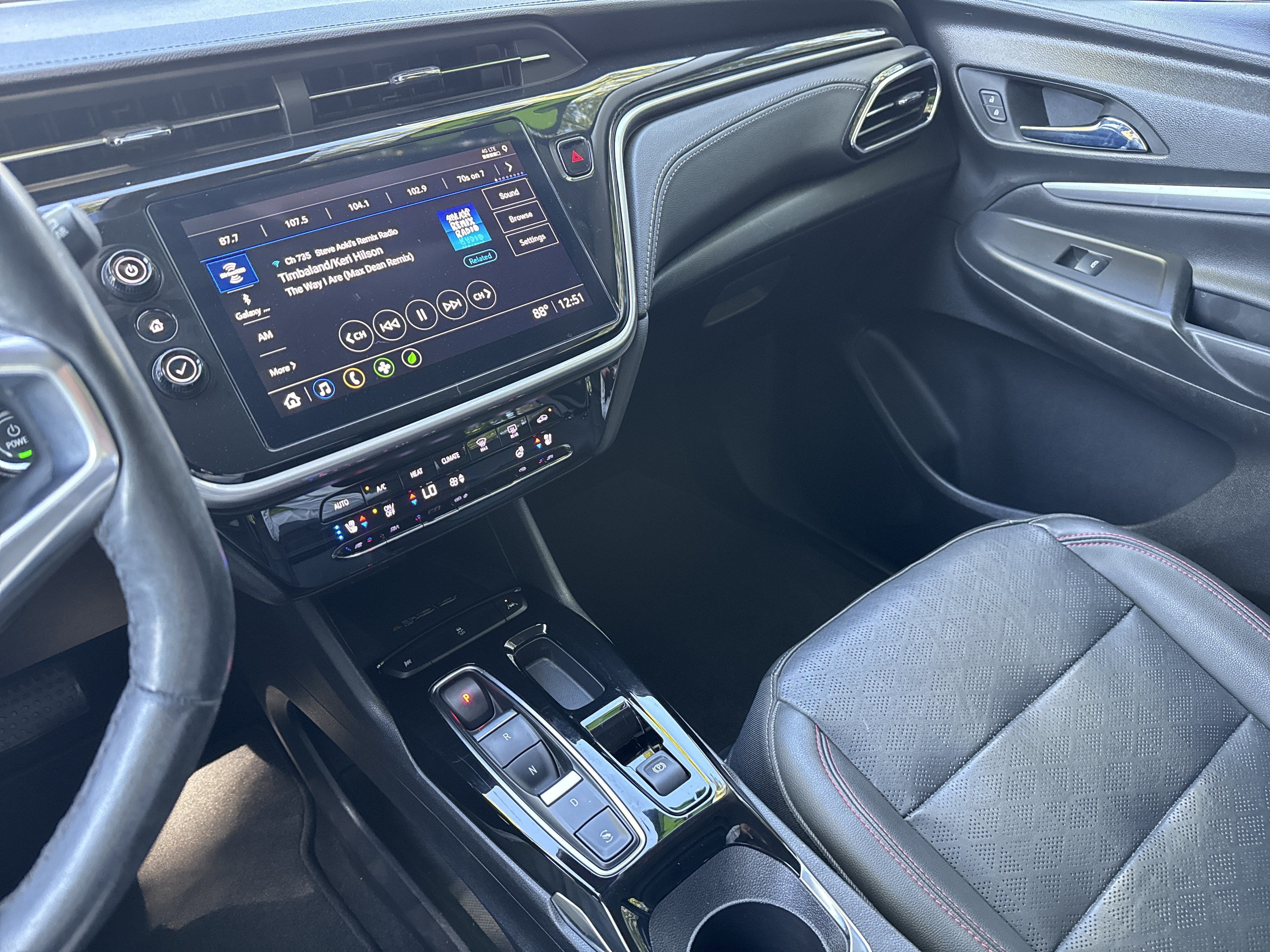 2023 Chevrolet Bolt EUV LT