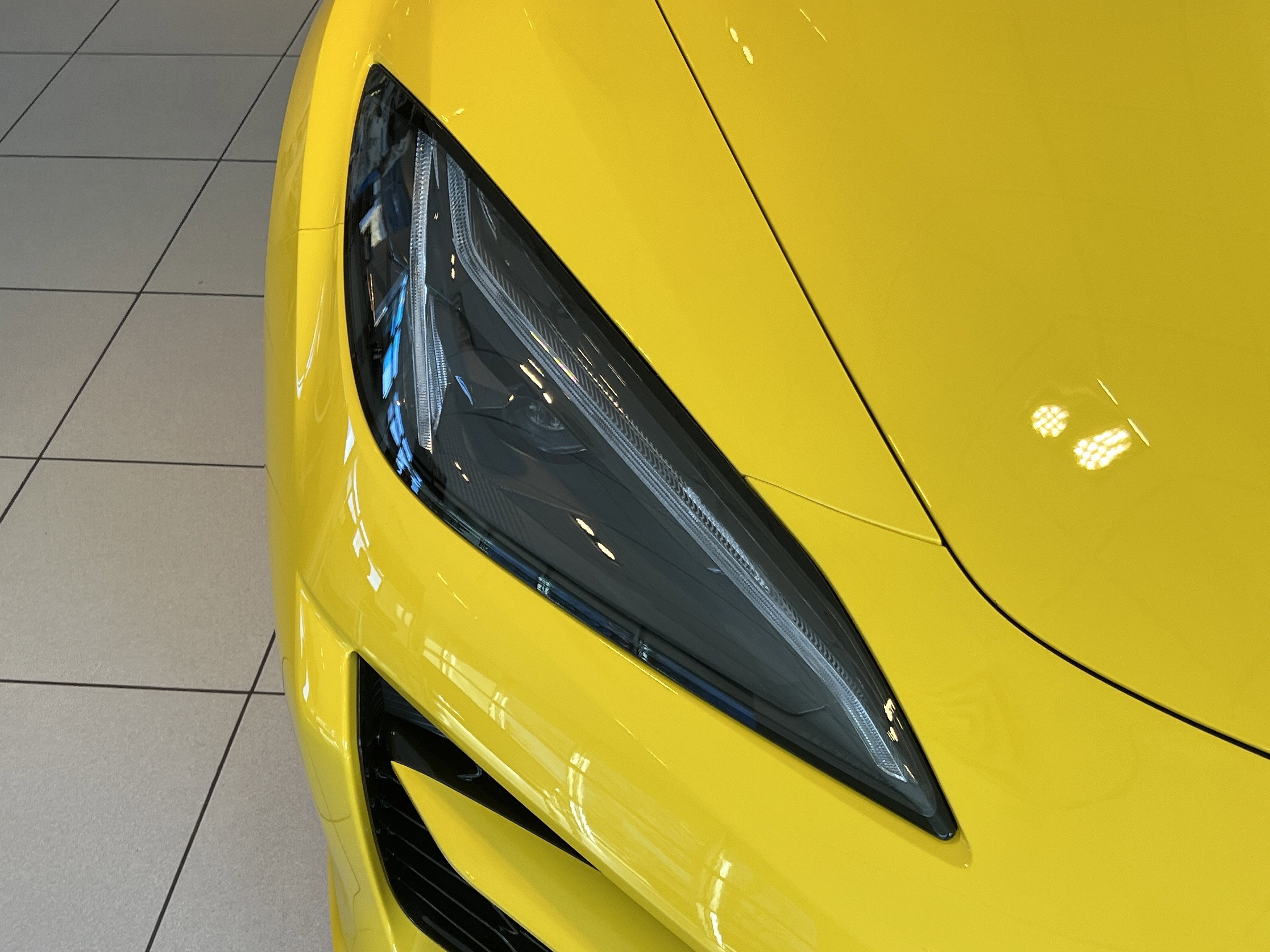 2026 Chevrolet Corvette E-Ray 2LZ