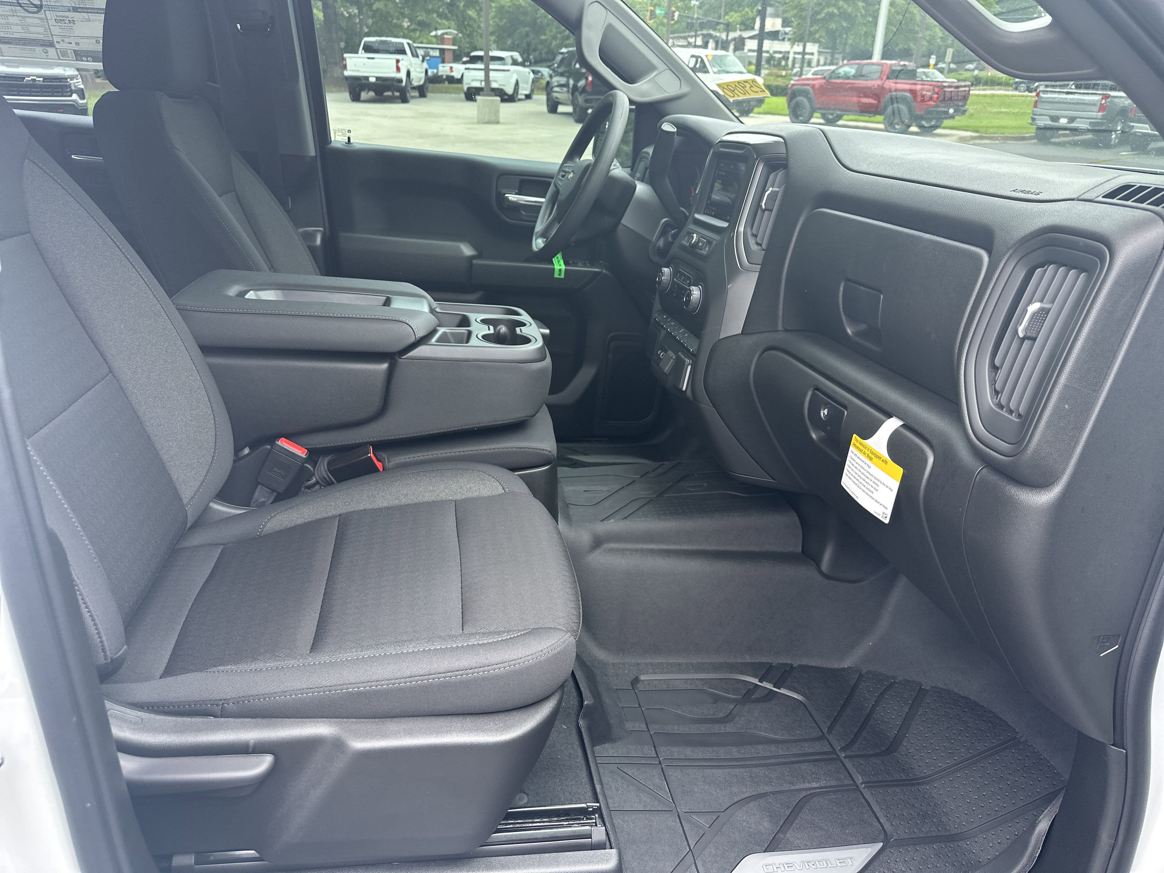 2025 Chevrolet Silverado 1500 Custom