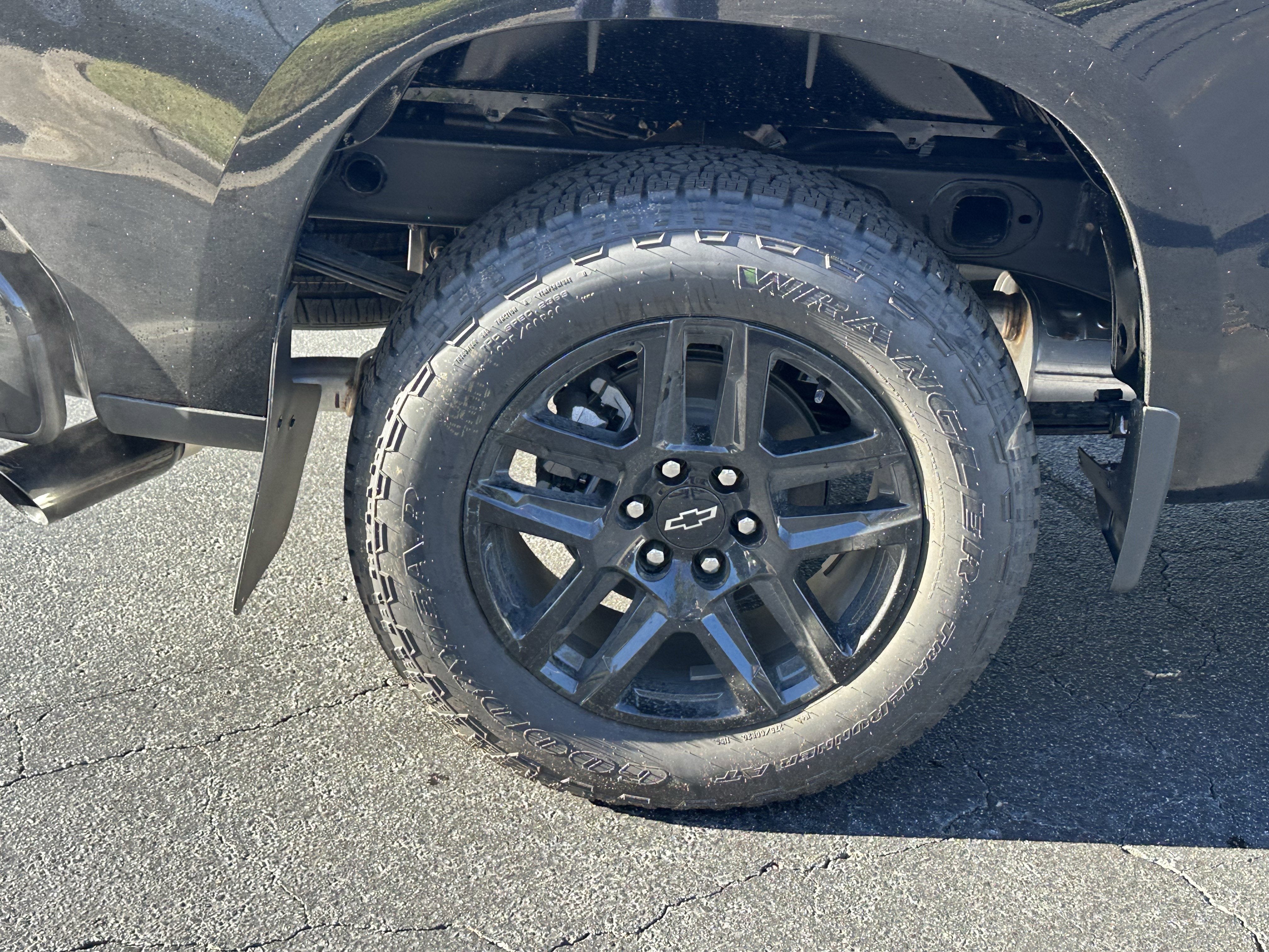 2025 Chevrolet Silverado 1500 Custom