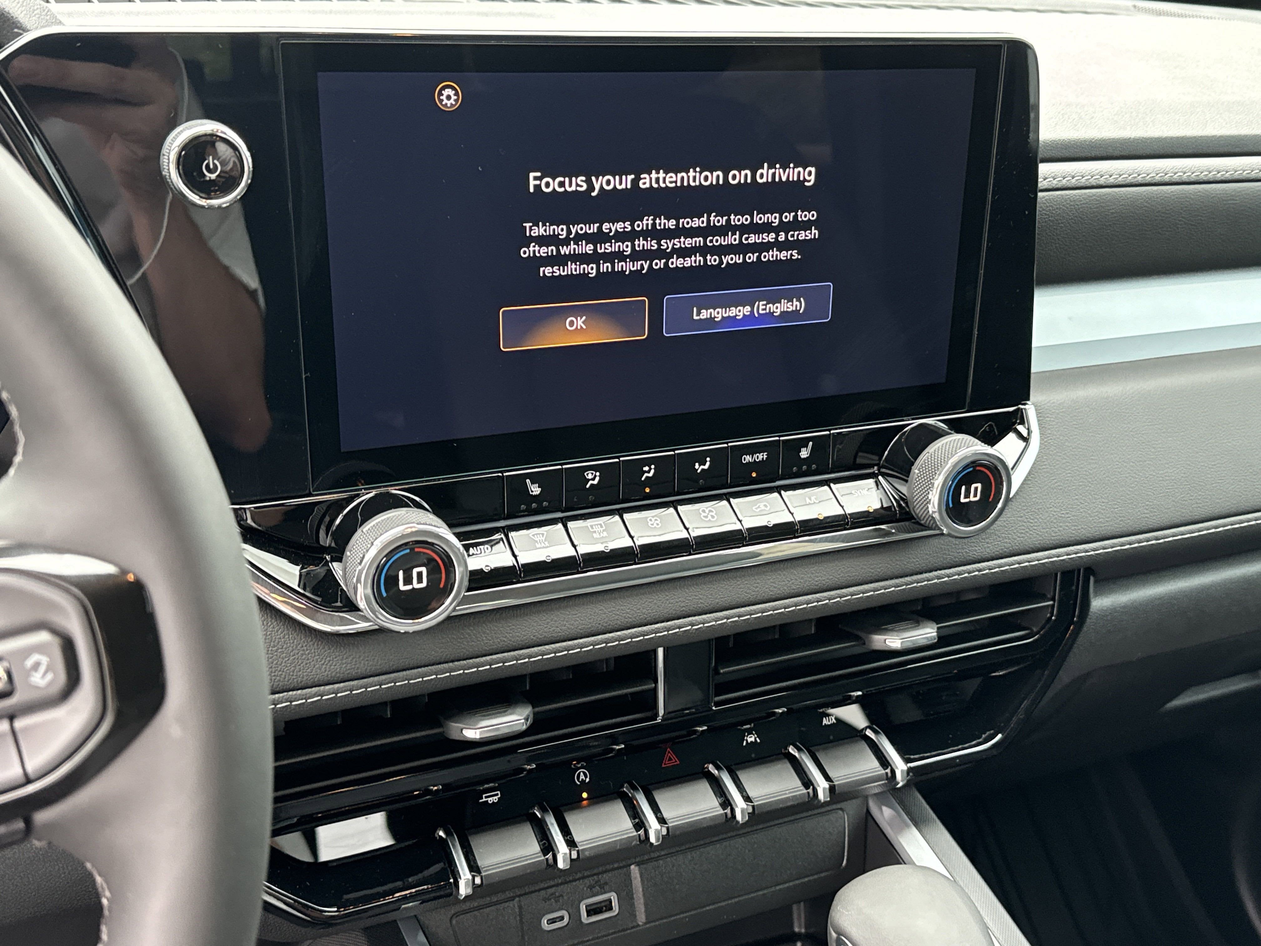 2025 Chevrolet Colorado WT/LT