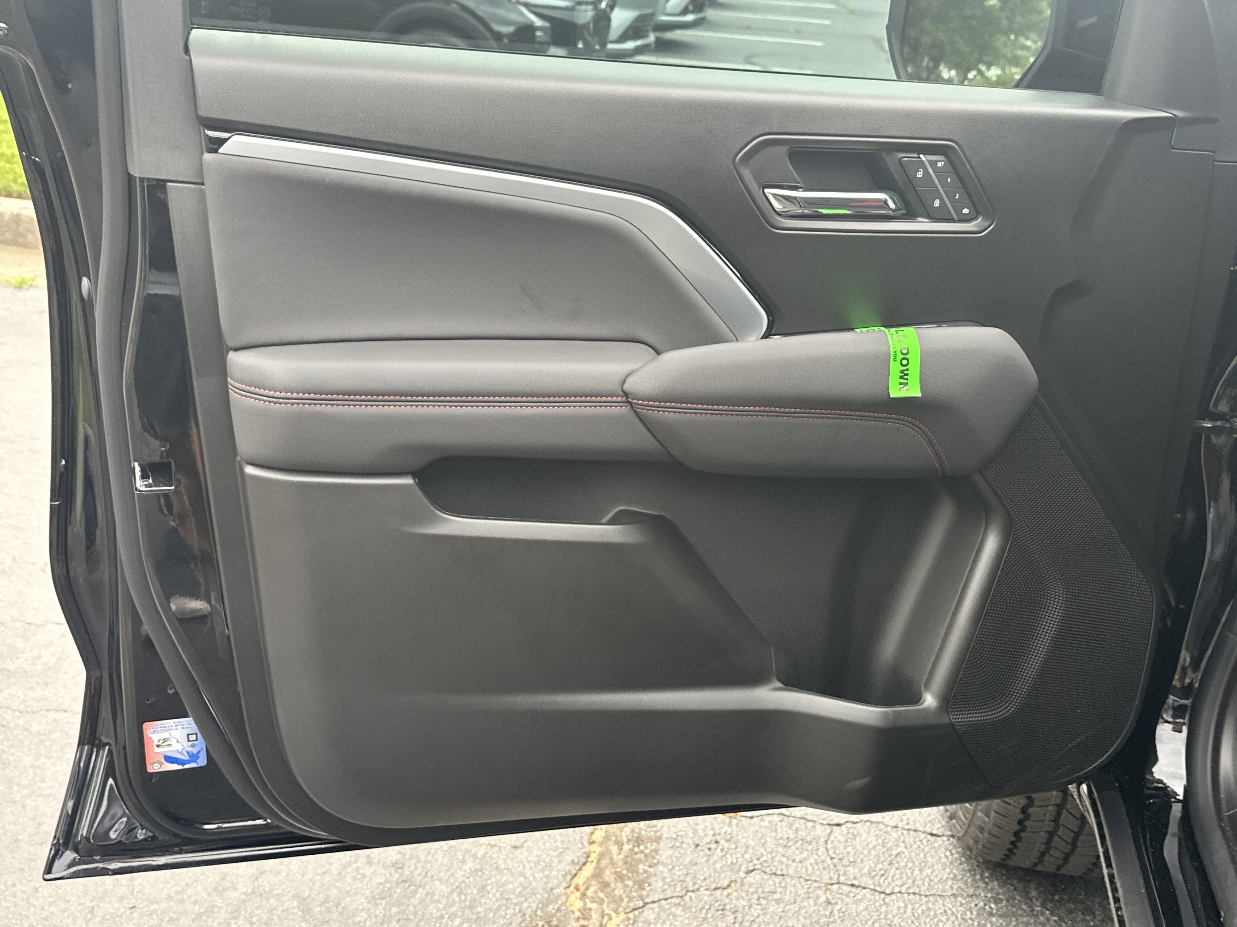 2026 Chevrolet Colorado Z71 - Photo 11