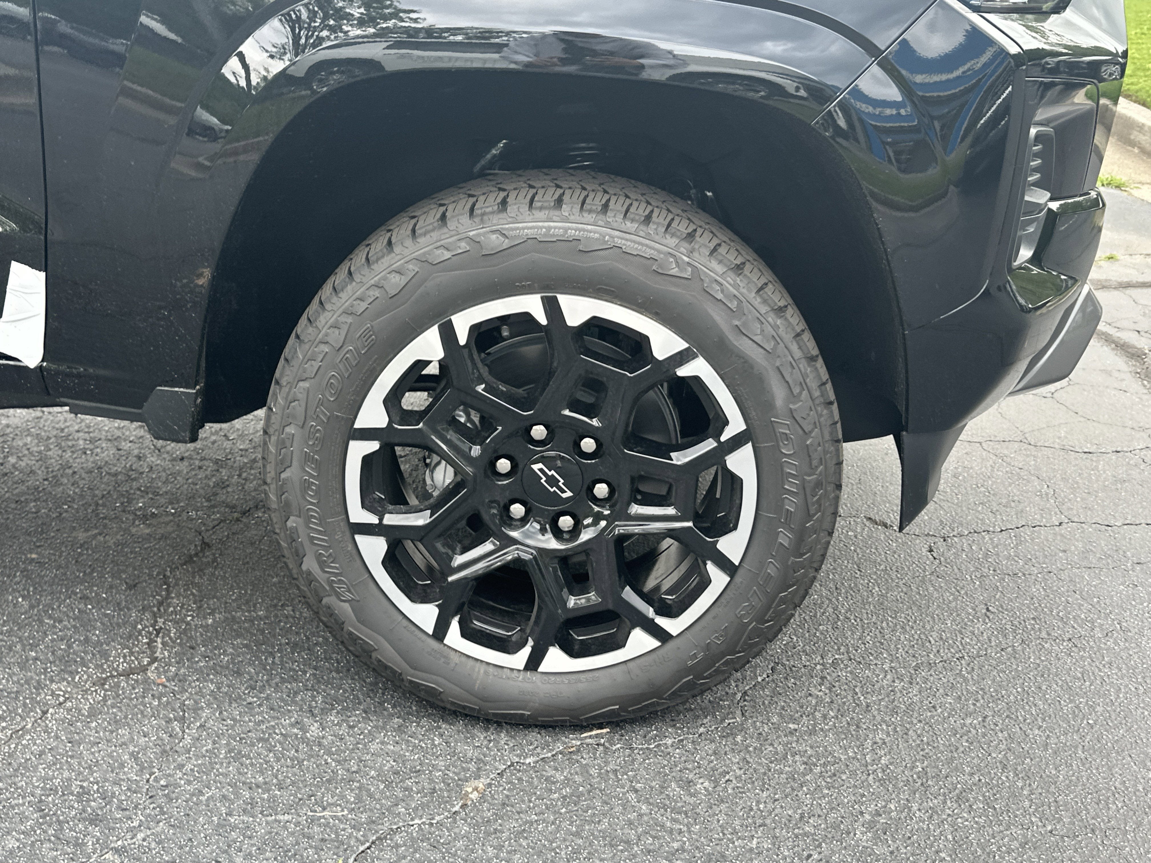 2026 Chevrolet Colorado Z71 - Photo 13