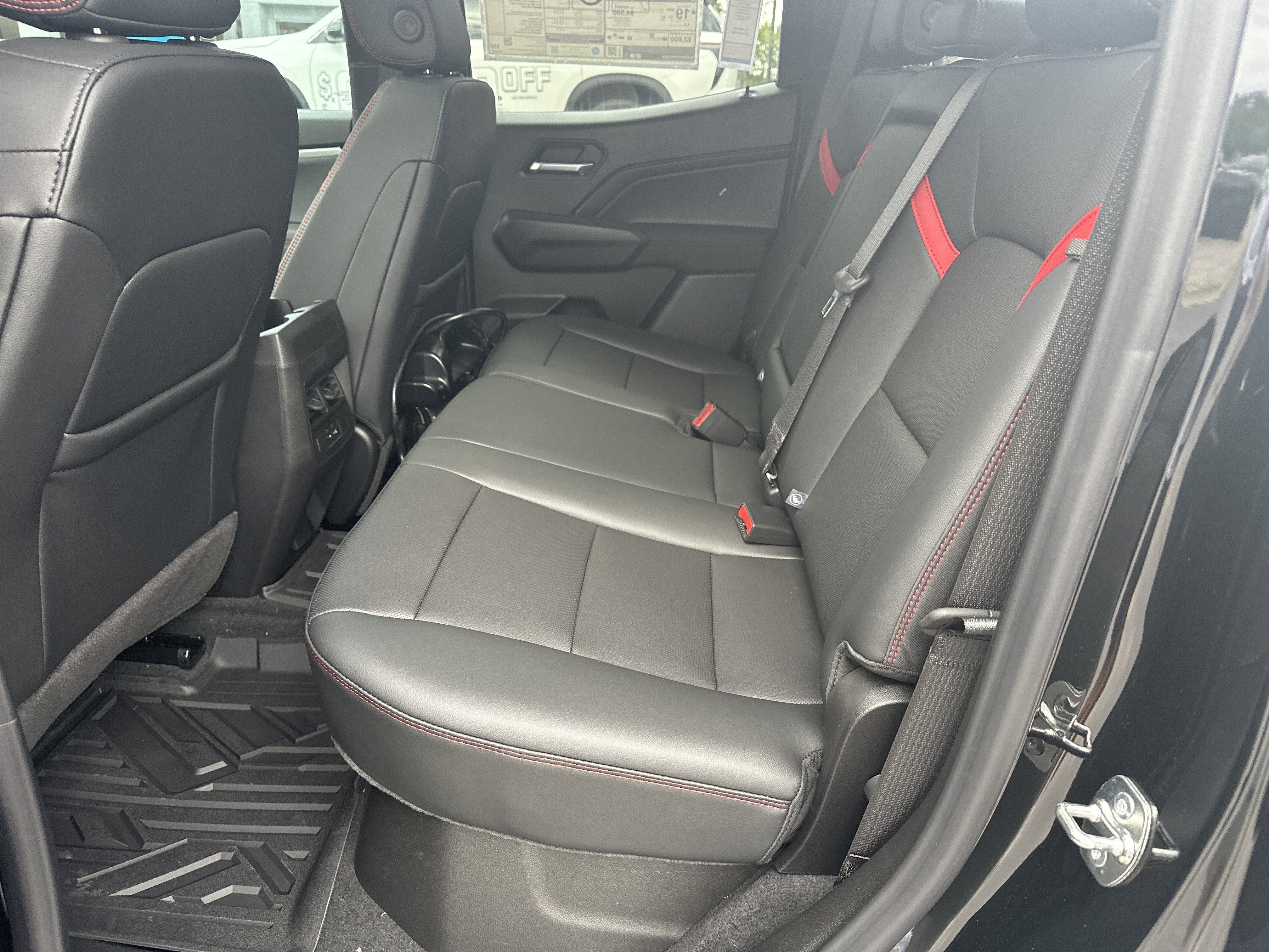 2026 Chevrolet Colorado Z71 - Photo 20