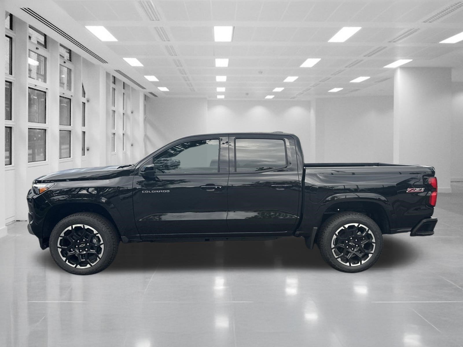 2026 Chevrolet Colorado Z71 - Photo 8