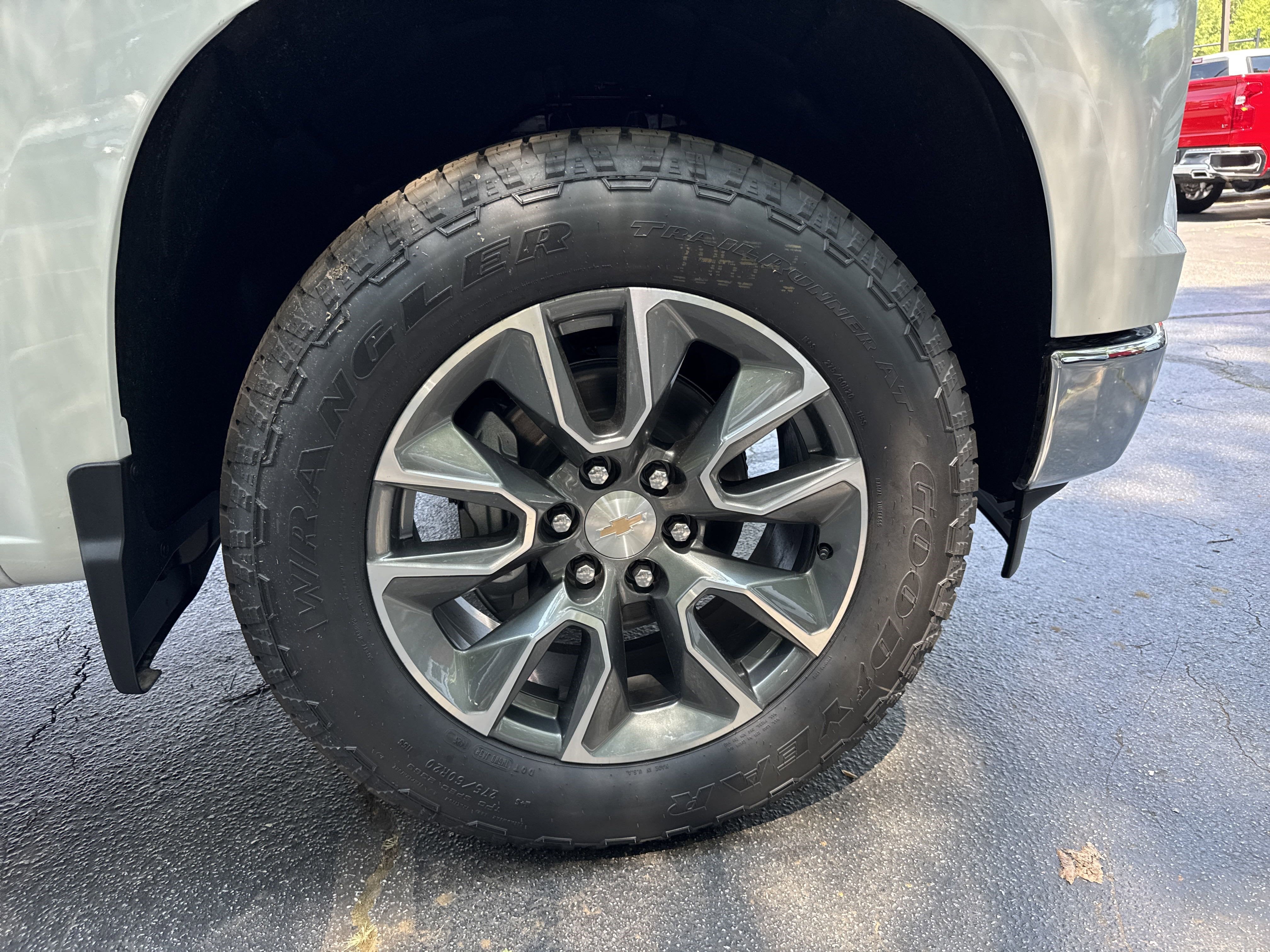 2025 Chevrolet Silverado 1500 LT