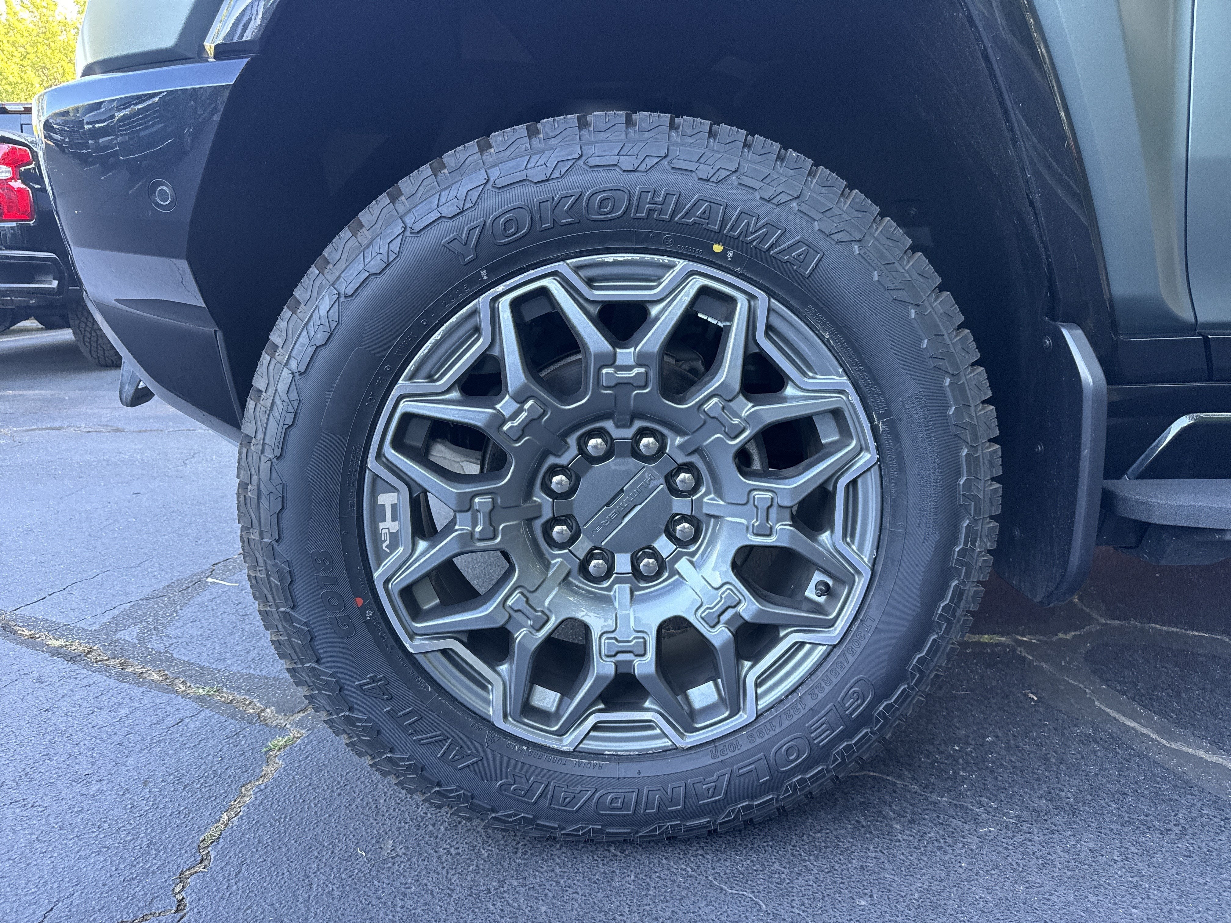 2024 GMC HUMMER EV SUV 3X