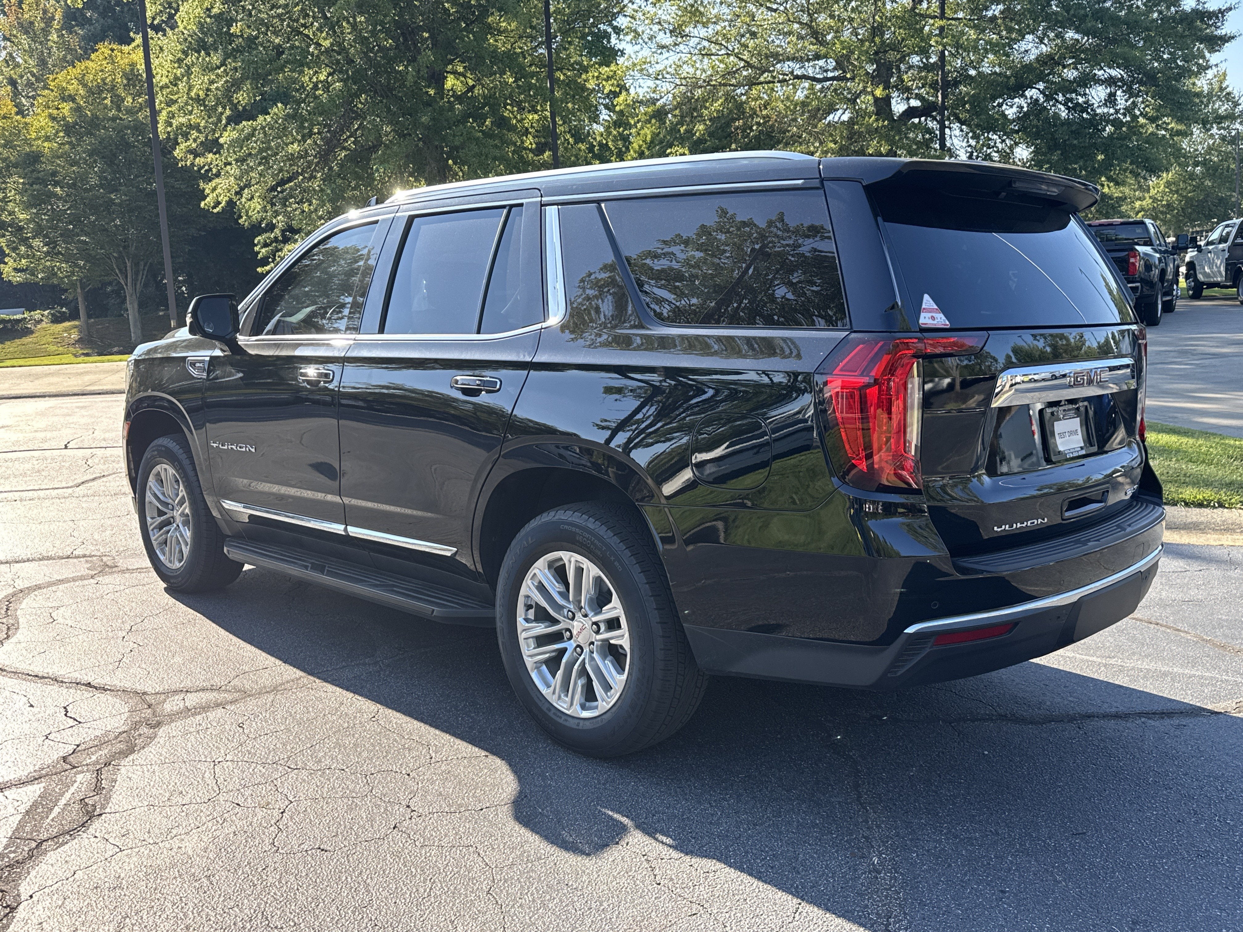 2024 GMC Yukon SLT