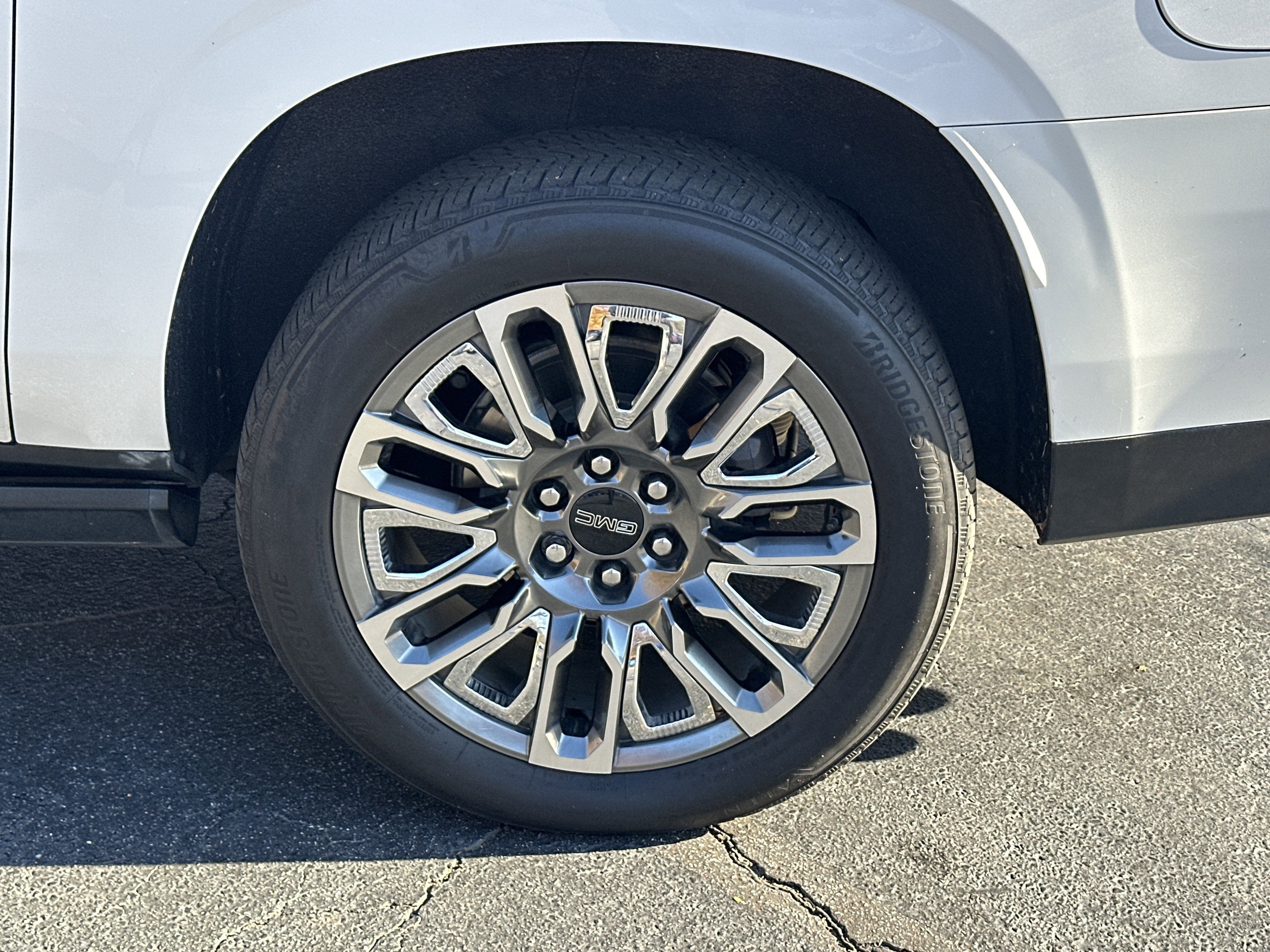 2023 GMC Yukon XL Denali Ultimate