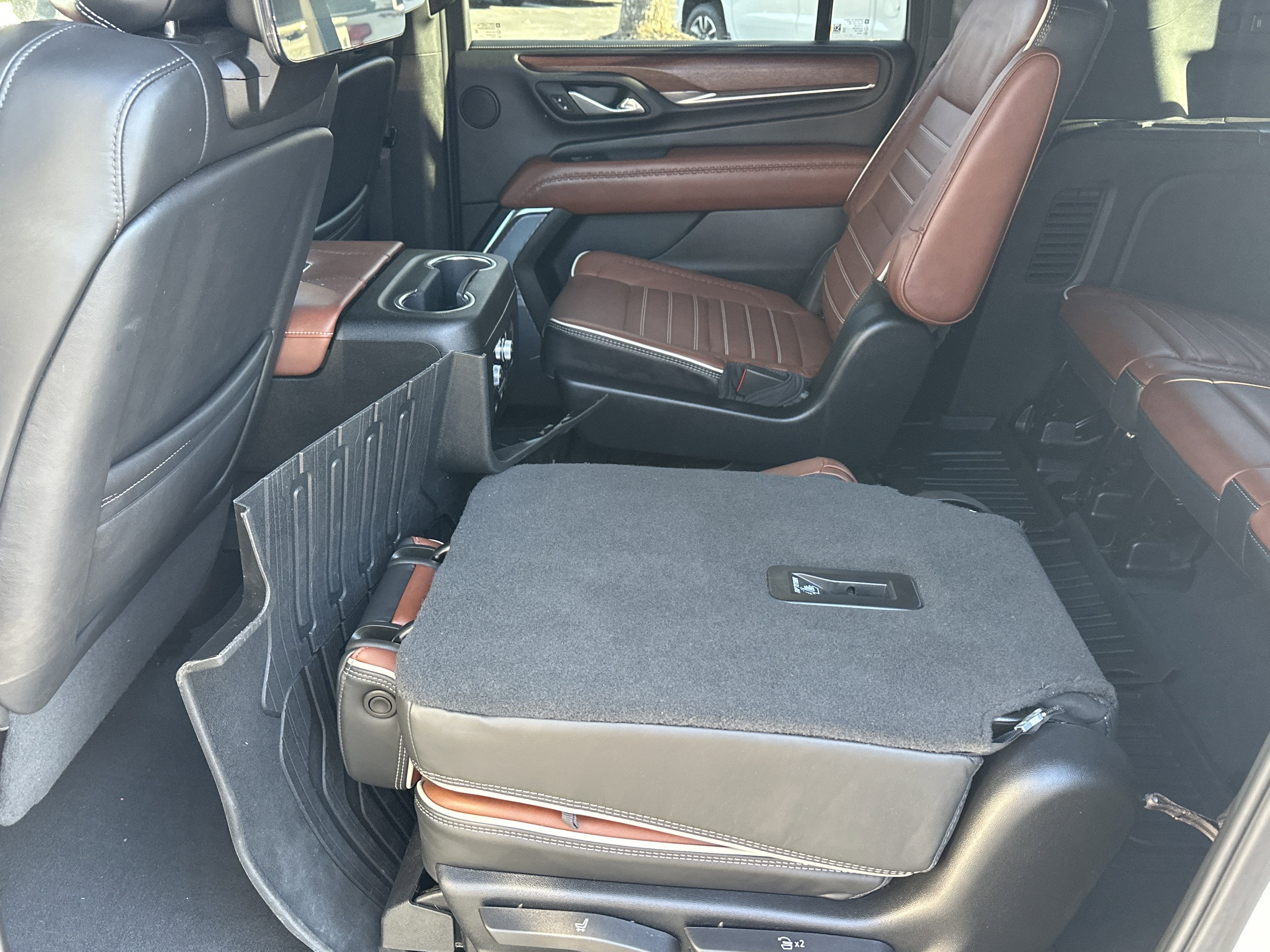 2023 GMC Yukon XL Denali Ultimate