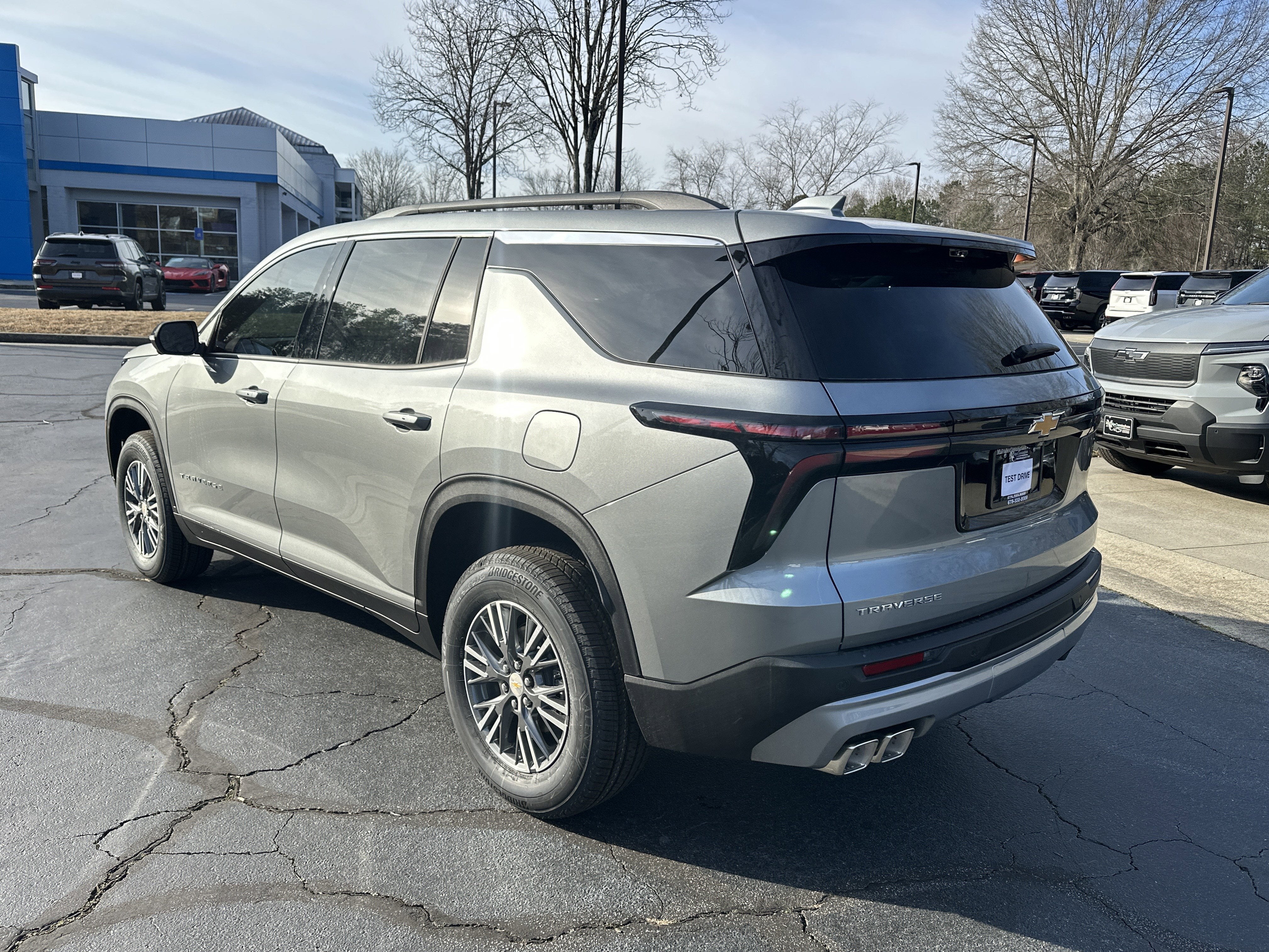 2026 Chevrolet Traverse LT