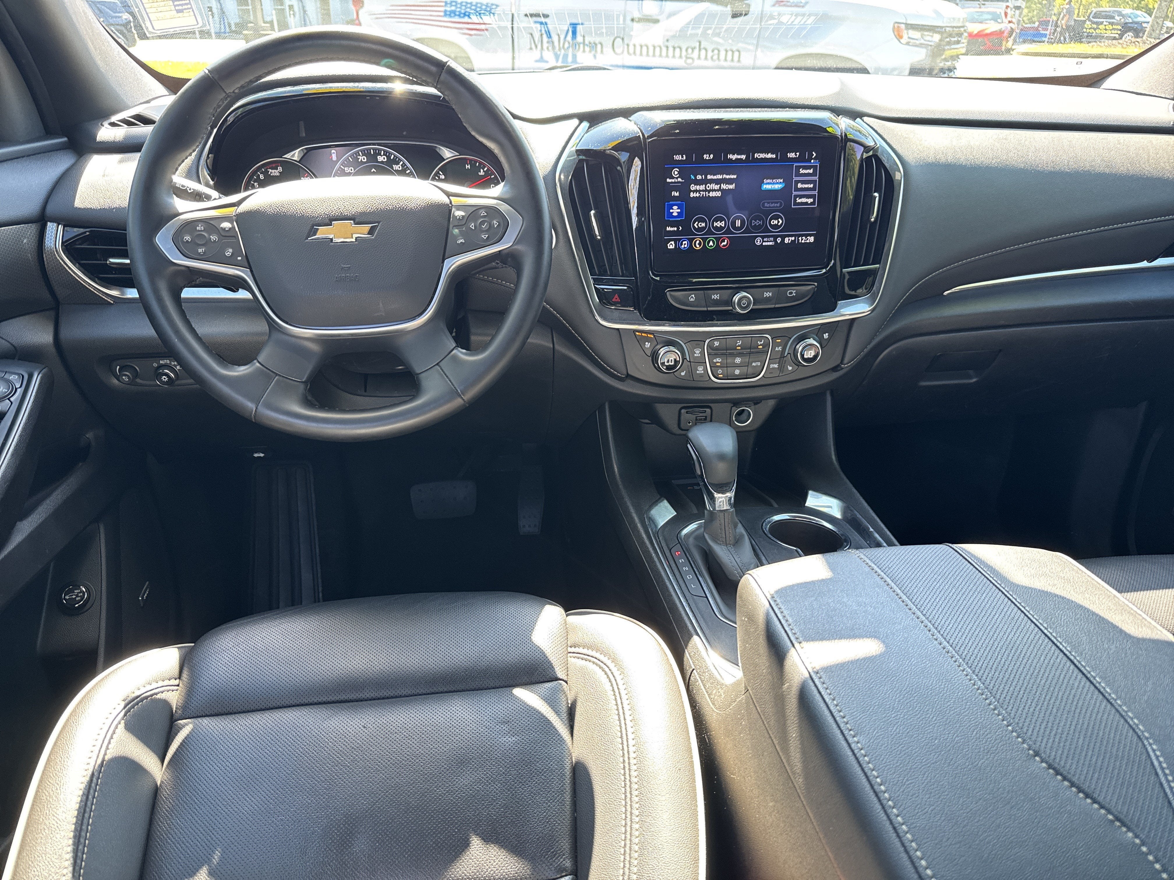 2023 Chevrolet Traverse Premier - Photo 19