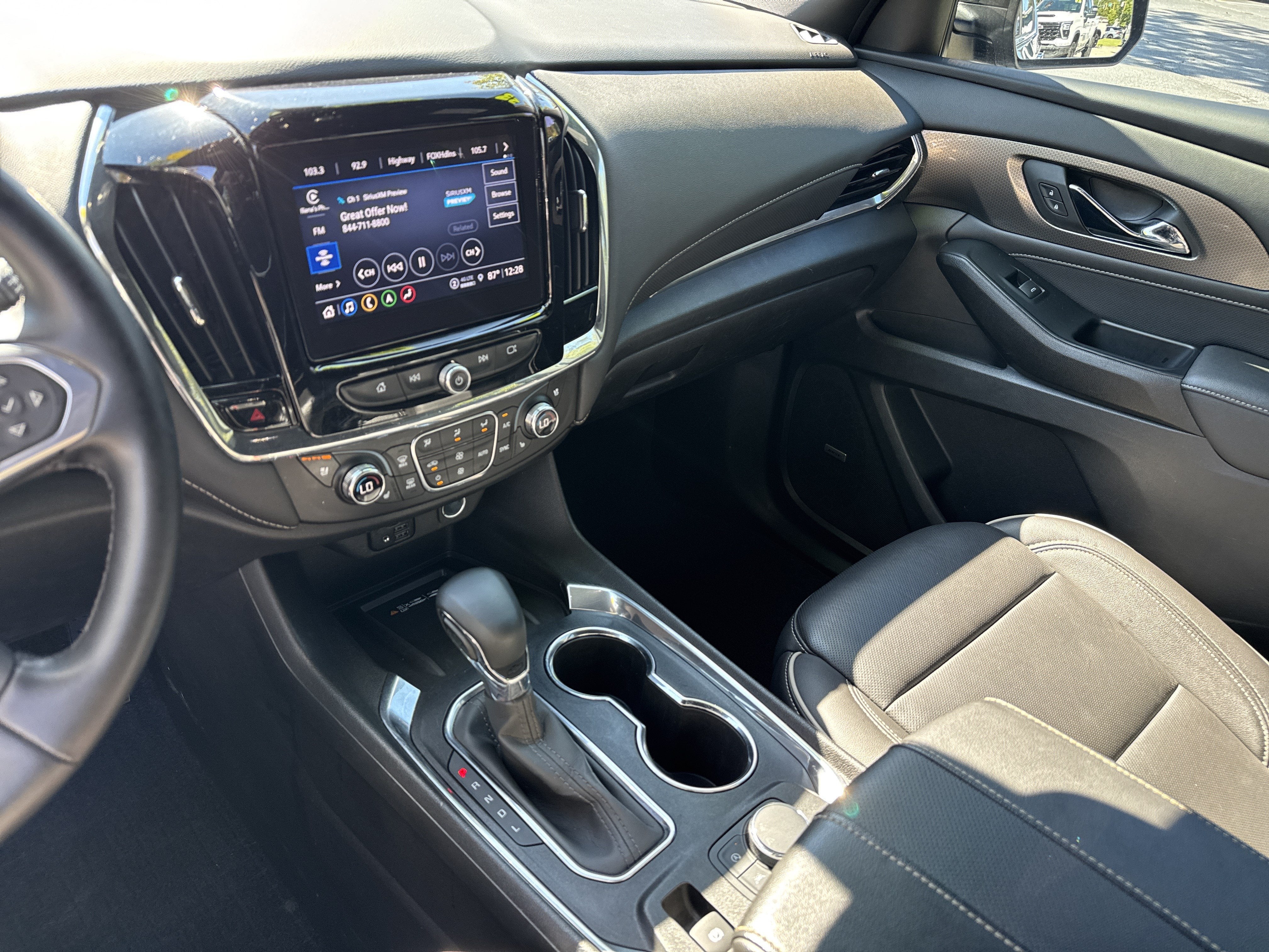 2023 Chevrolet Traverse Premier - Photo 23