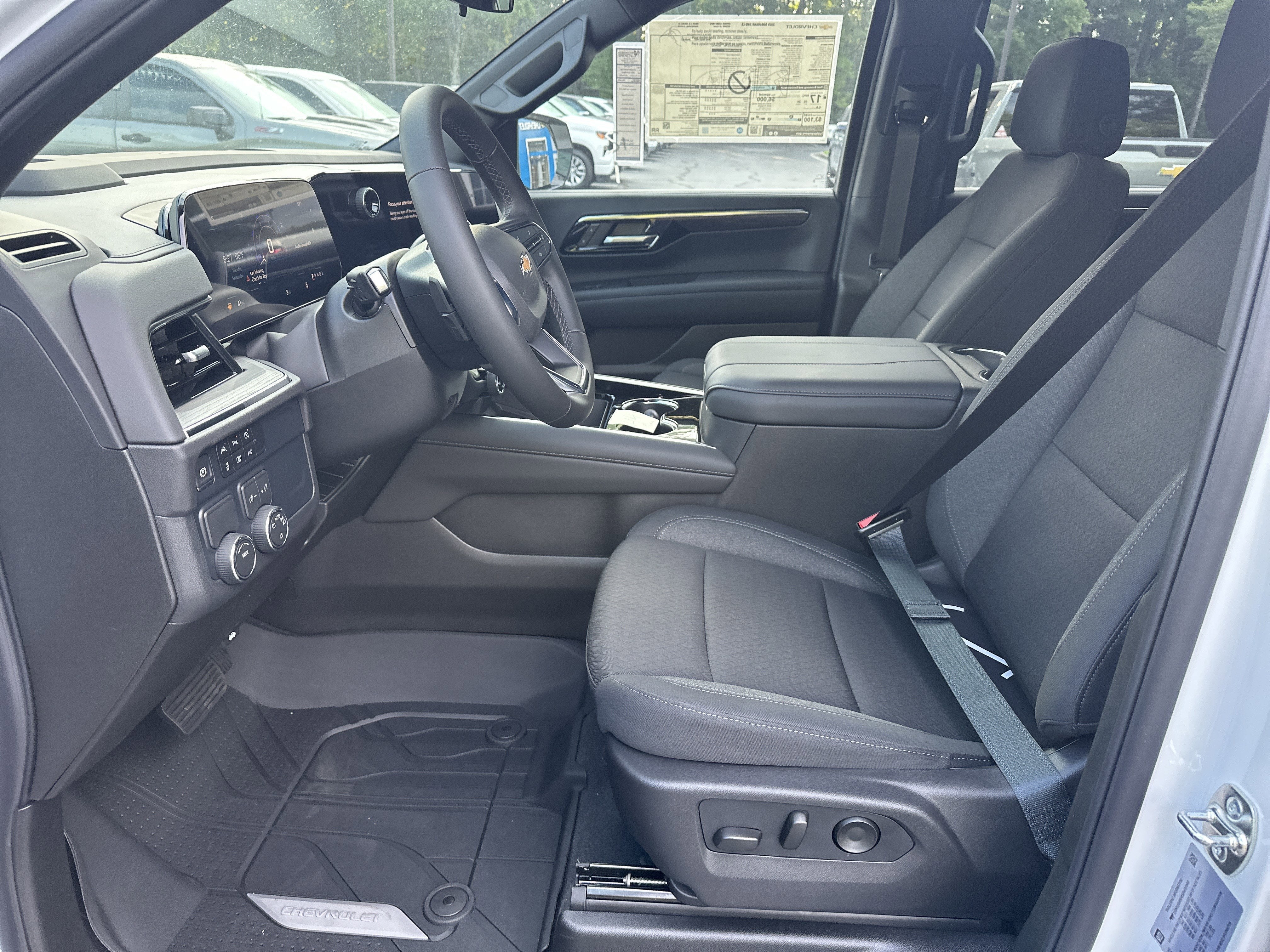 2025 Chevrolet Suburban LS