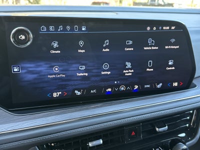 2025 Chevrolet Suburban LT