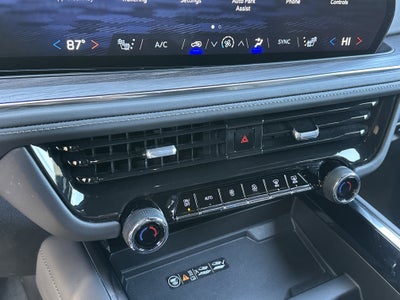 2025 Chevrolet Suburban LT