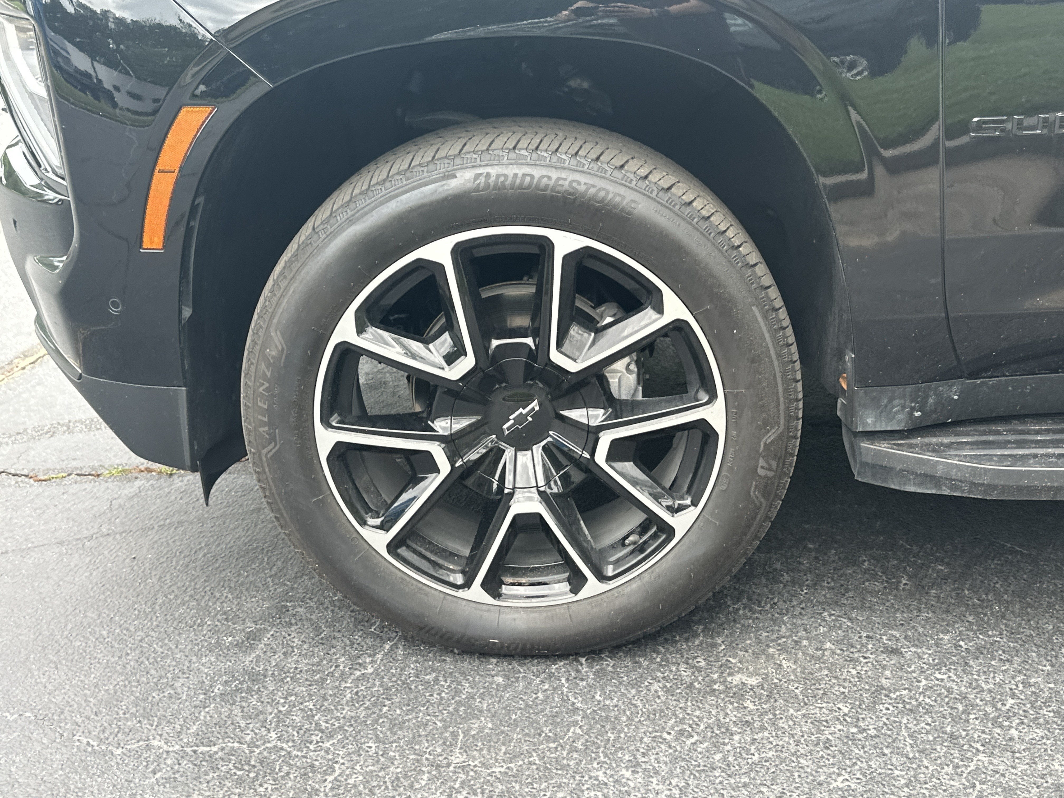 2025 Chevrolet Suburban RST