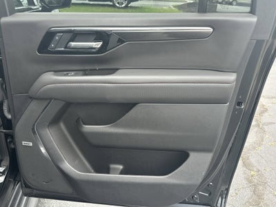 2025 Chevrolet Suburban RST