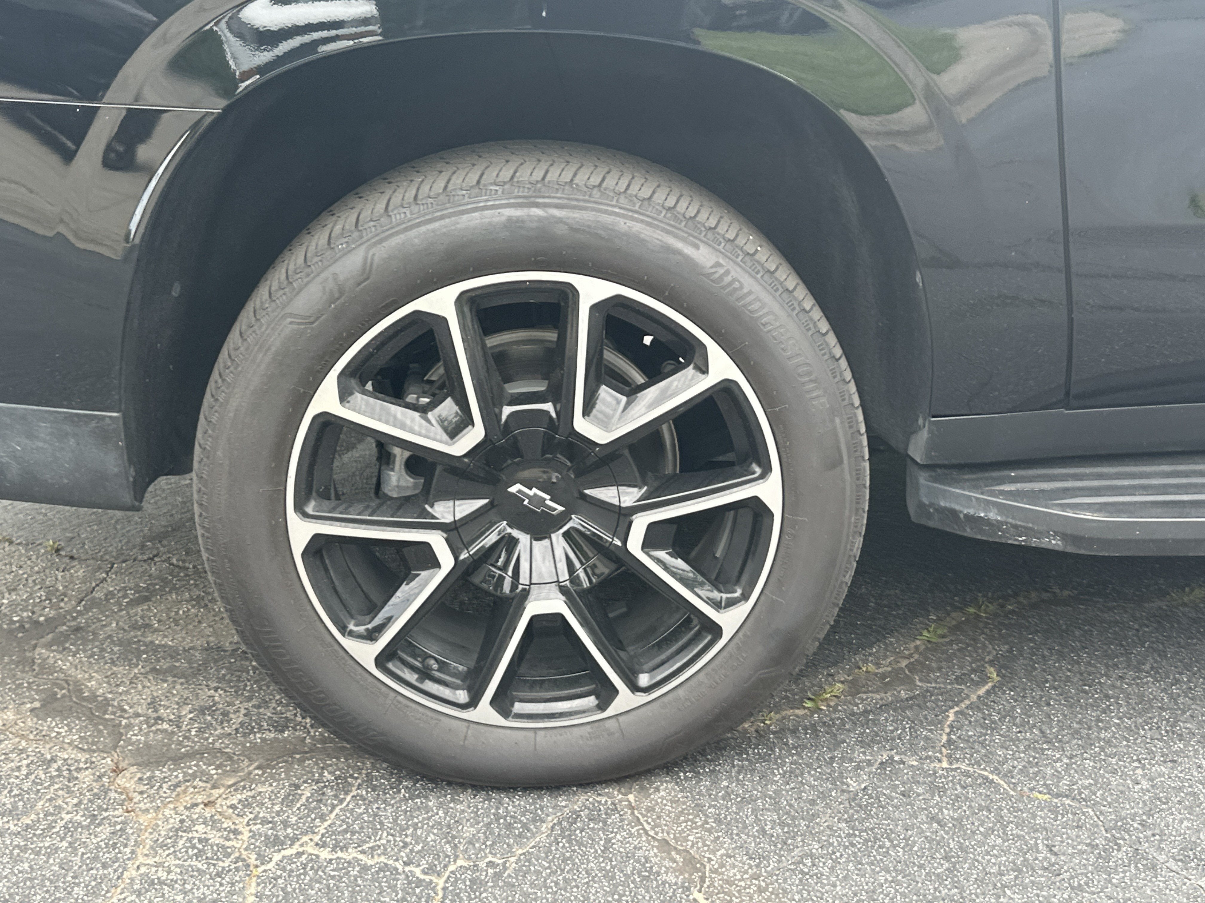 2025 Chevrolet Suburban RST