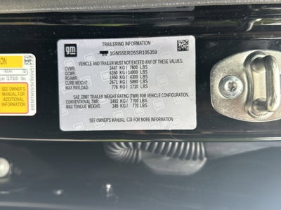 2025 Chevrolet Suburban RST
