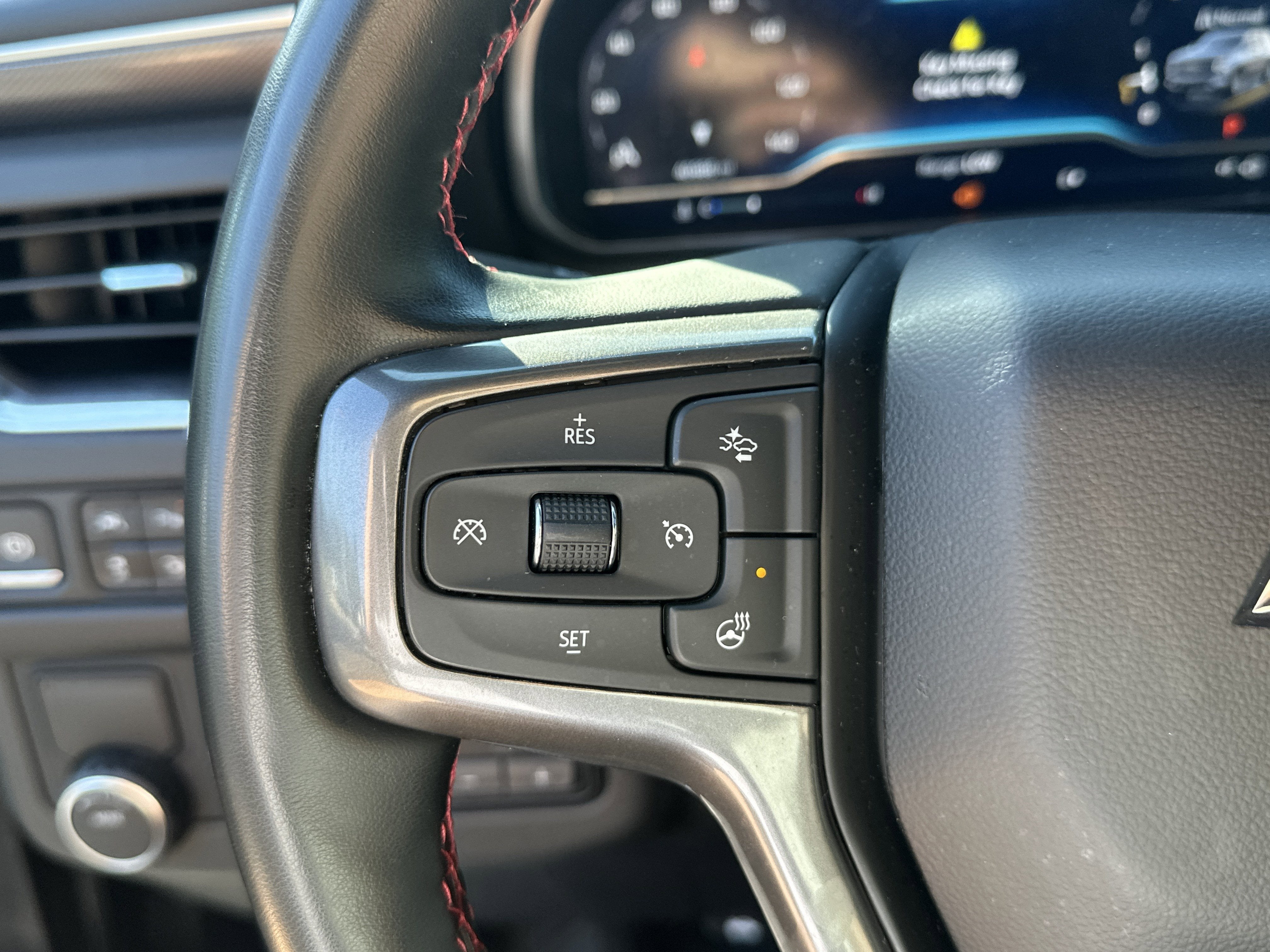 2024 Chevrolet Suburban RST