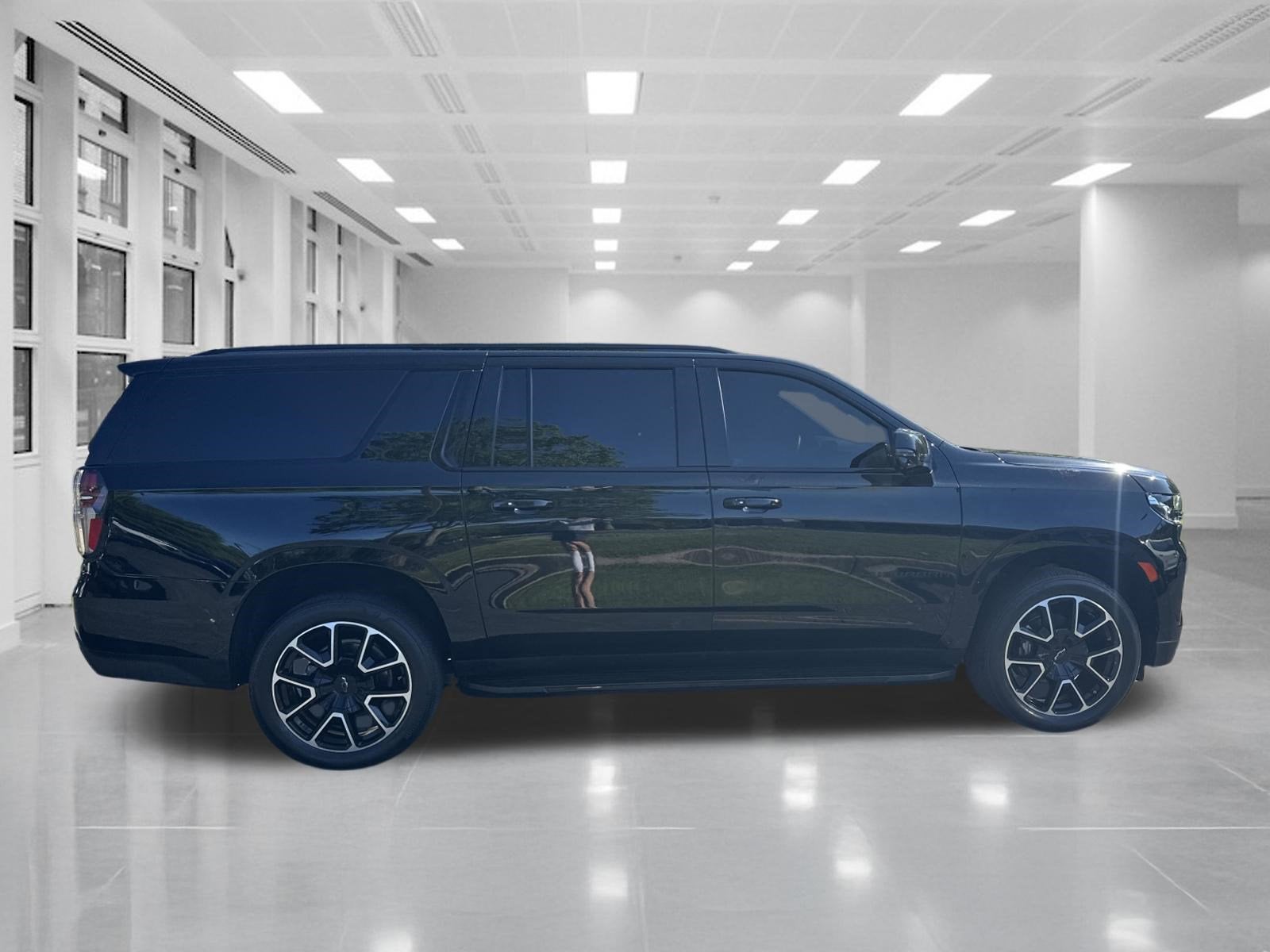 2024 Chevrolet Suburban RST