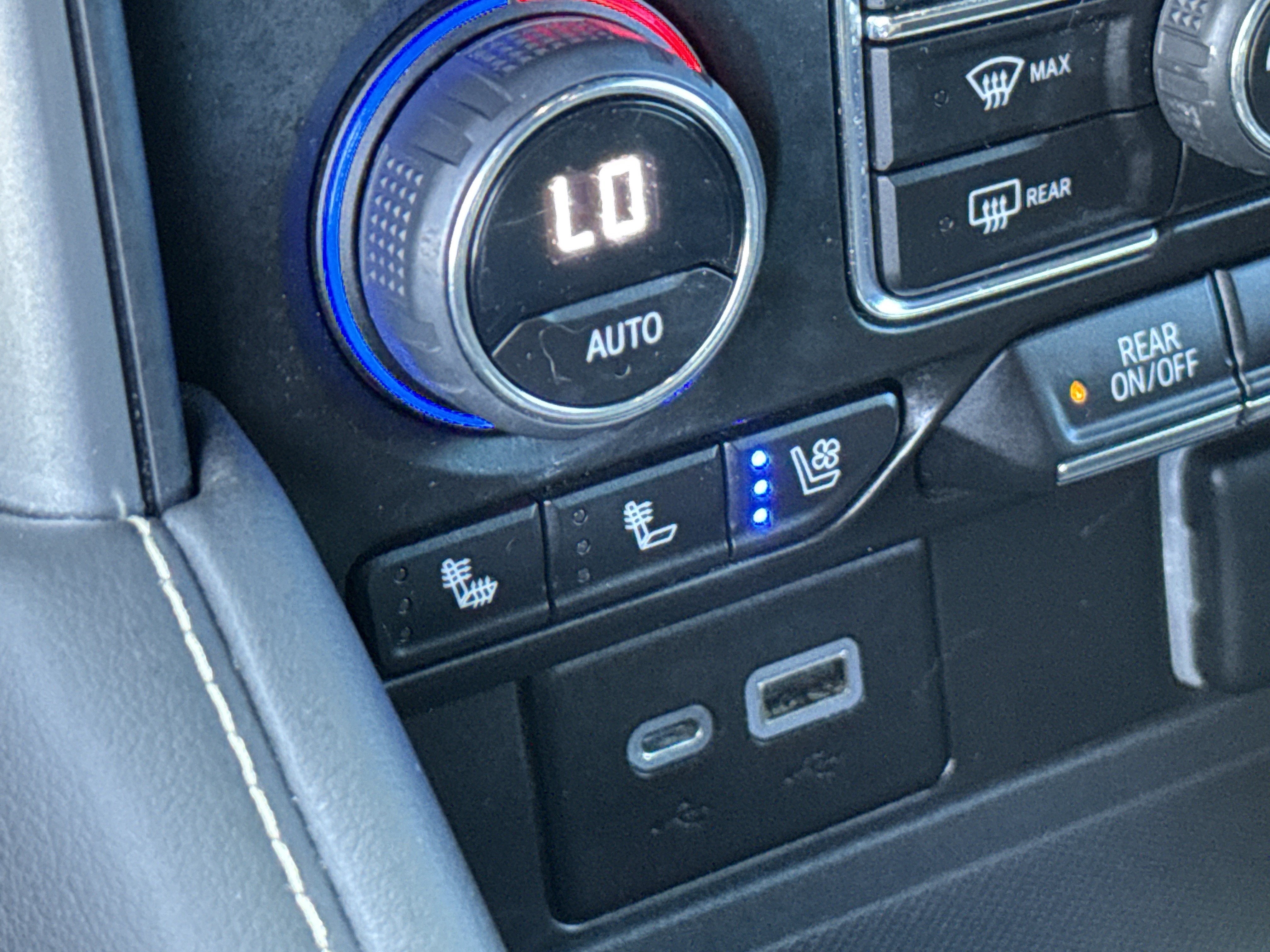 2023 Chevrolet Tahoe Premier - Photo 30