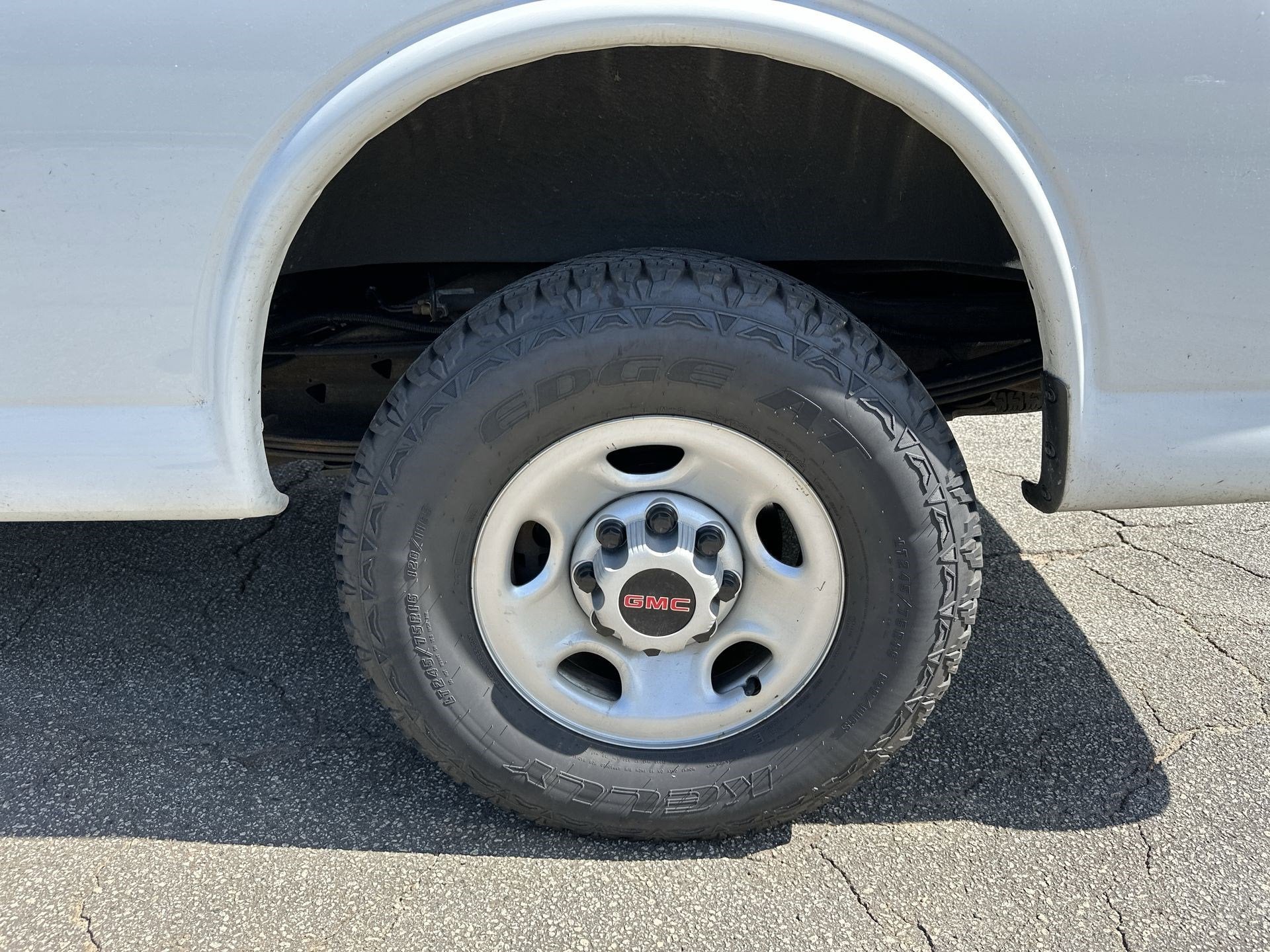 2023 GMC Savana Cargo 2500 Work Van