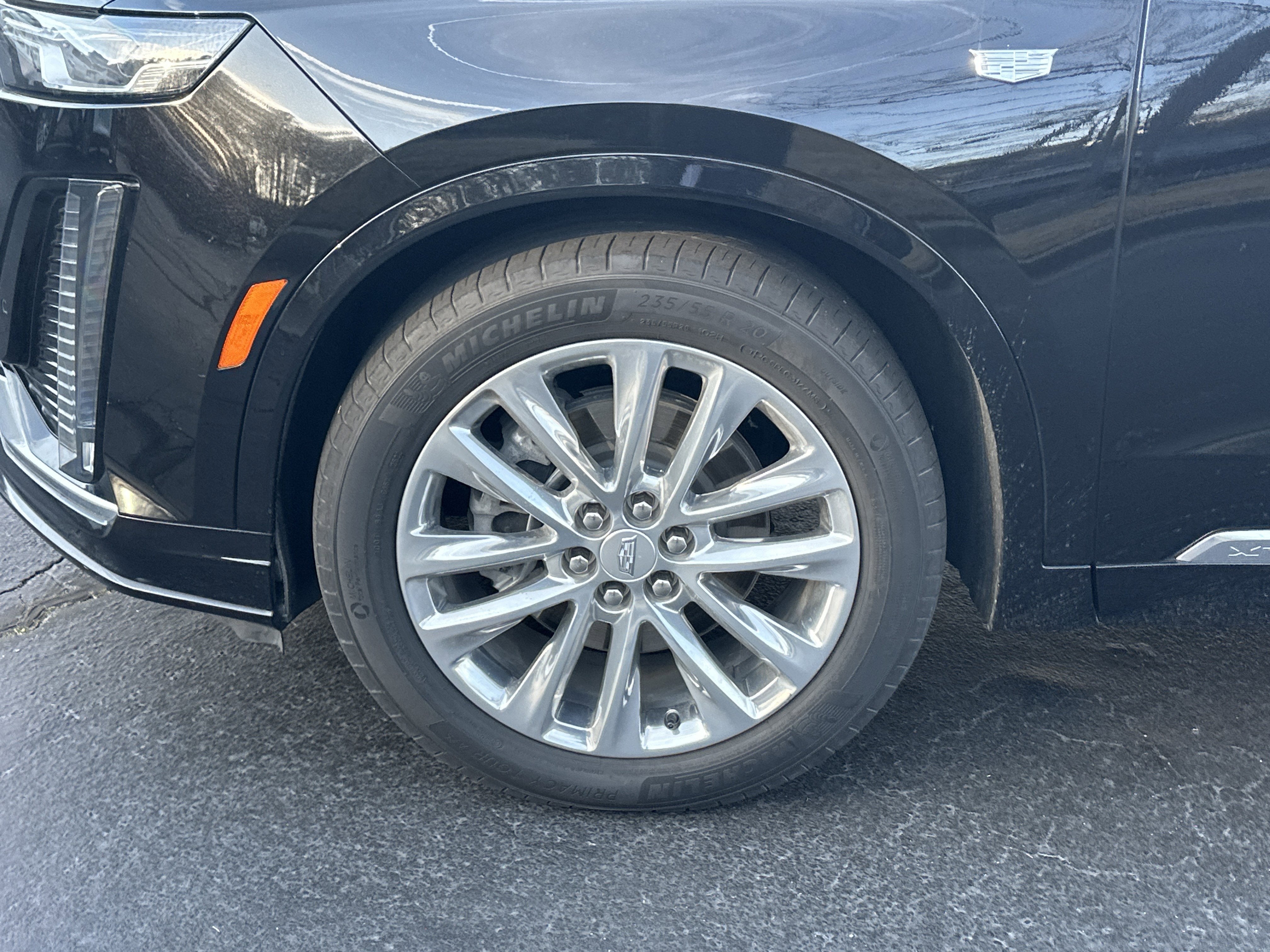 2023 Cadillac XT6 Premium Luxury