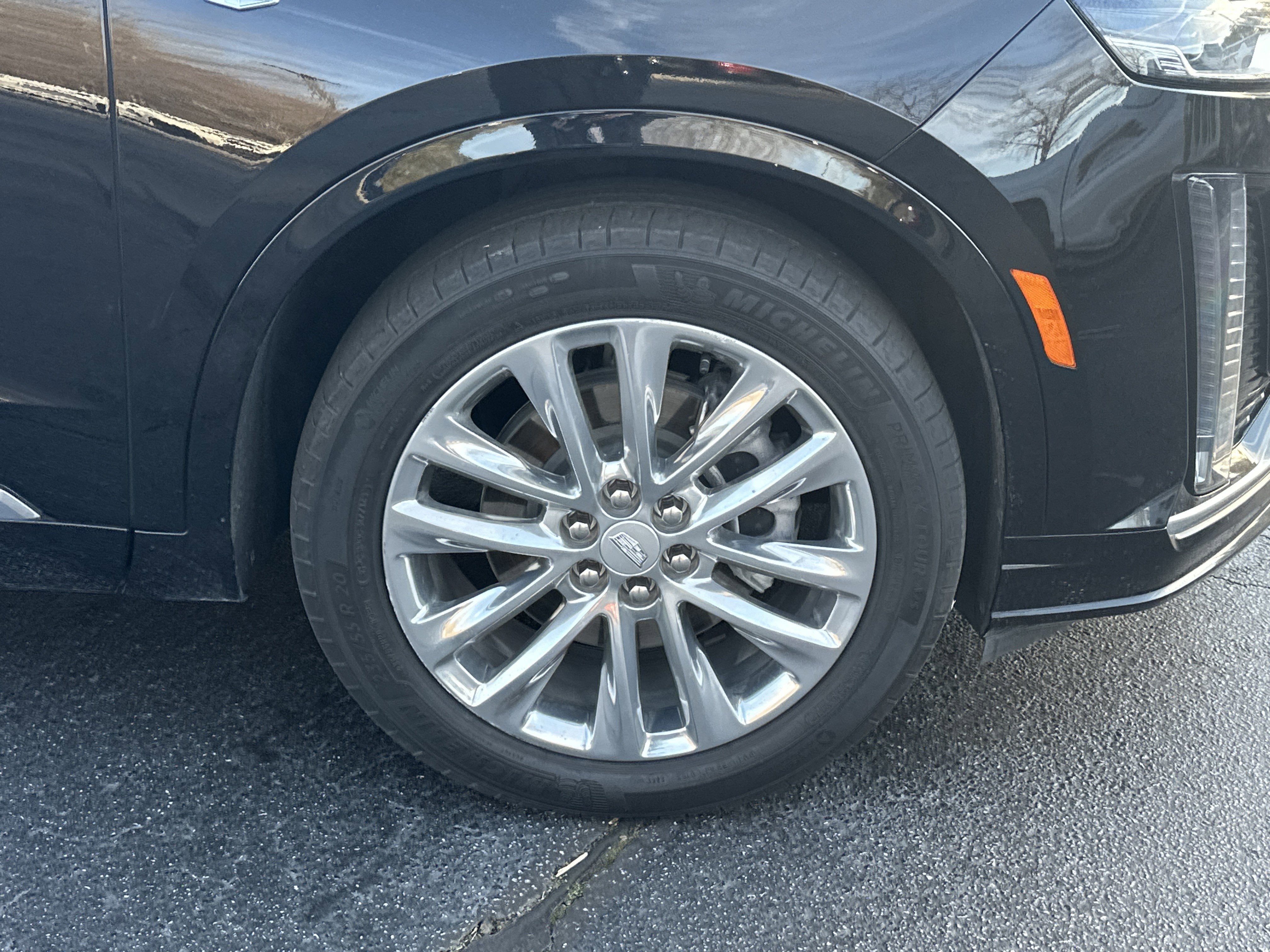 2023 Cadillac XT6 Premium Luxury