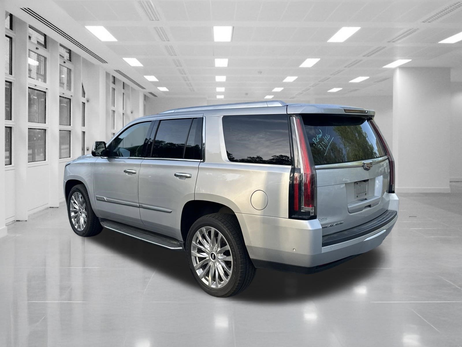 2017 Cadillac Escalade Luxury