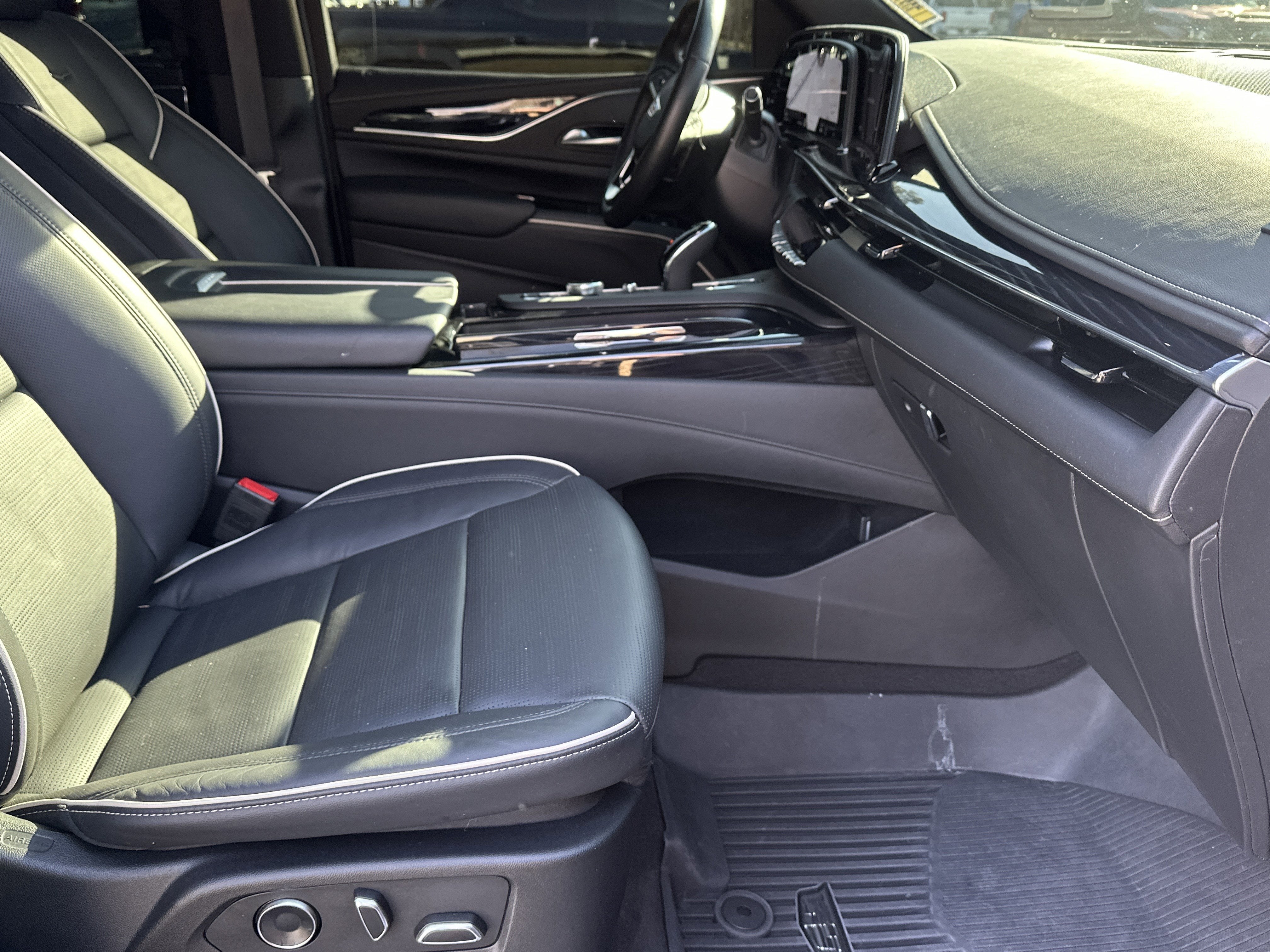 2024 Cadillac Escalade Sport