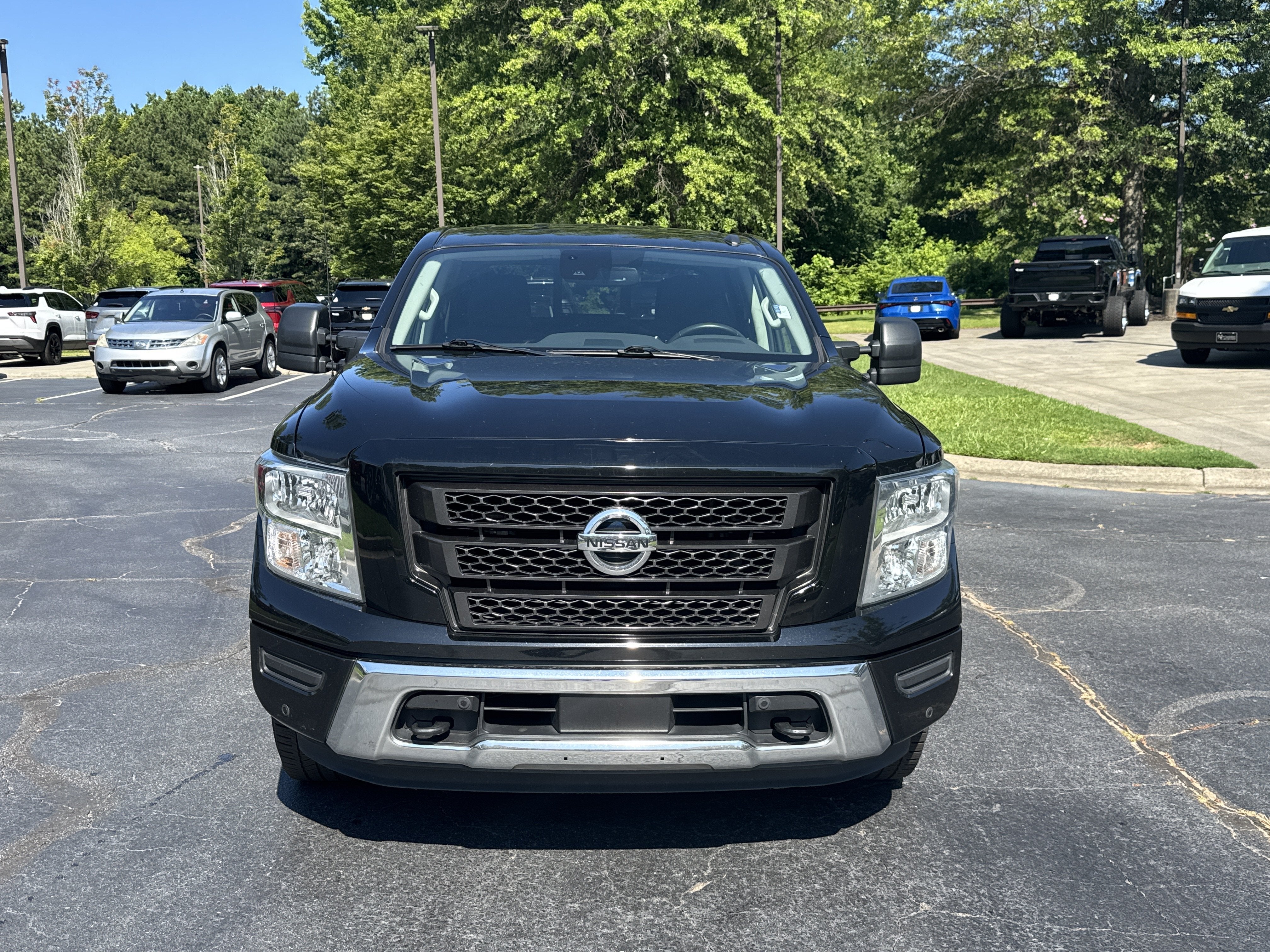 2021 Nissan TITAN Crew Cab SV 4x4