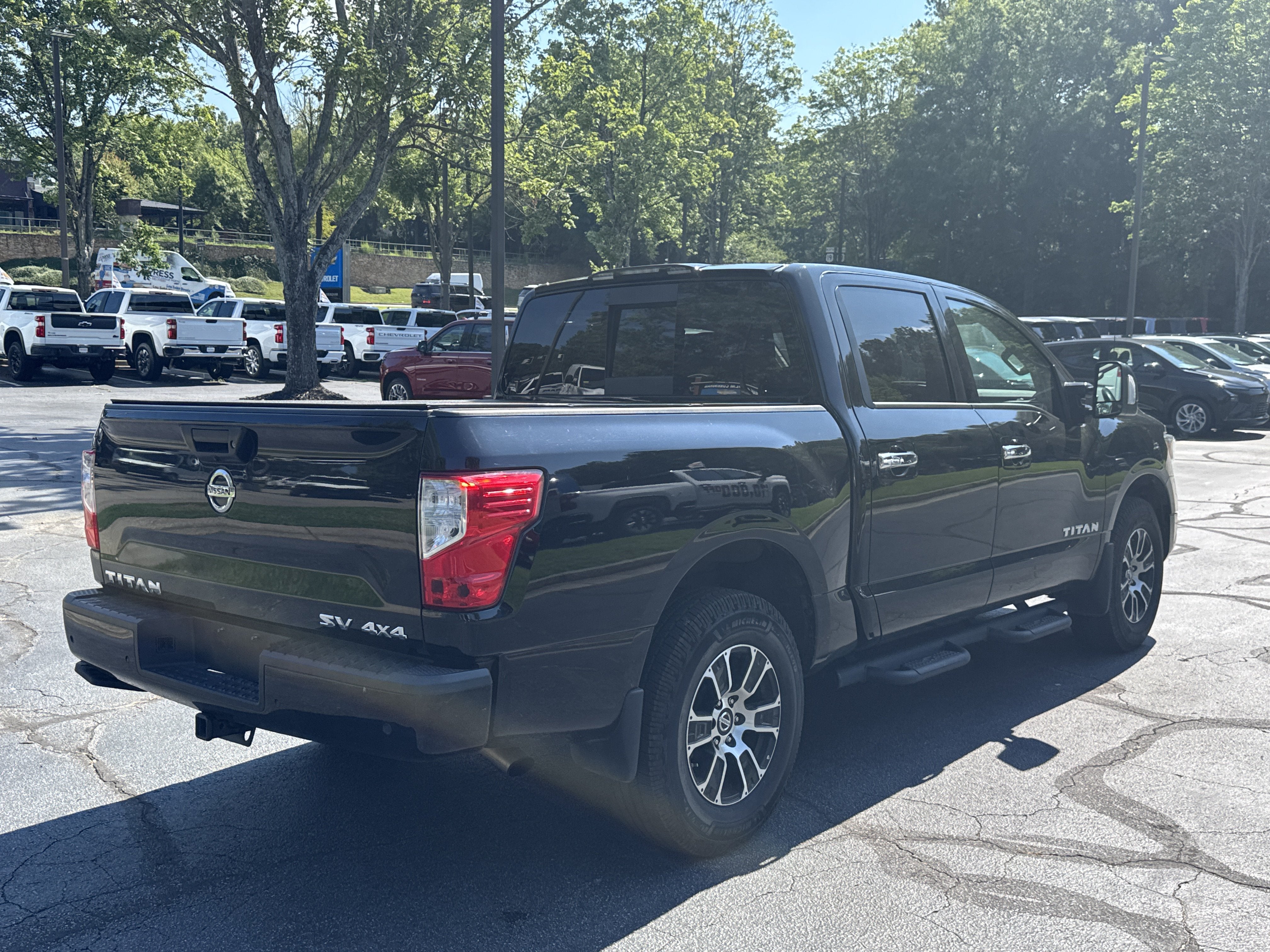 2021 Nissan TITAN Crew Cab SV 4x4