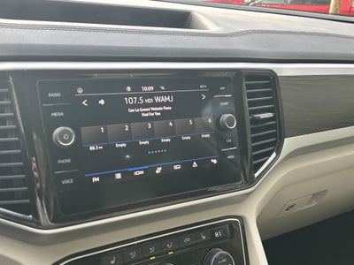 2022 Volkswagen Atlas 3.6L V6 SE w/Technology