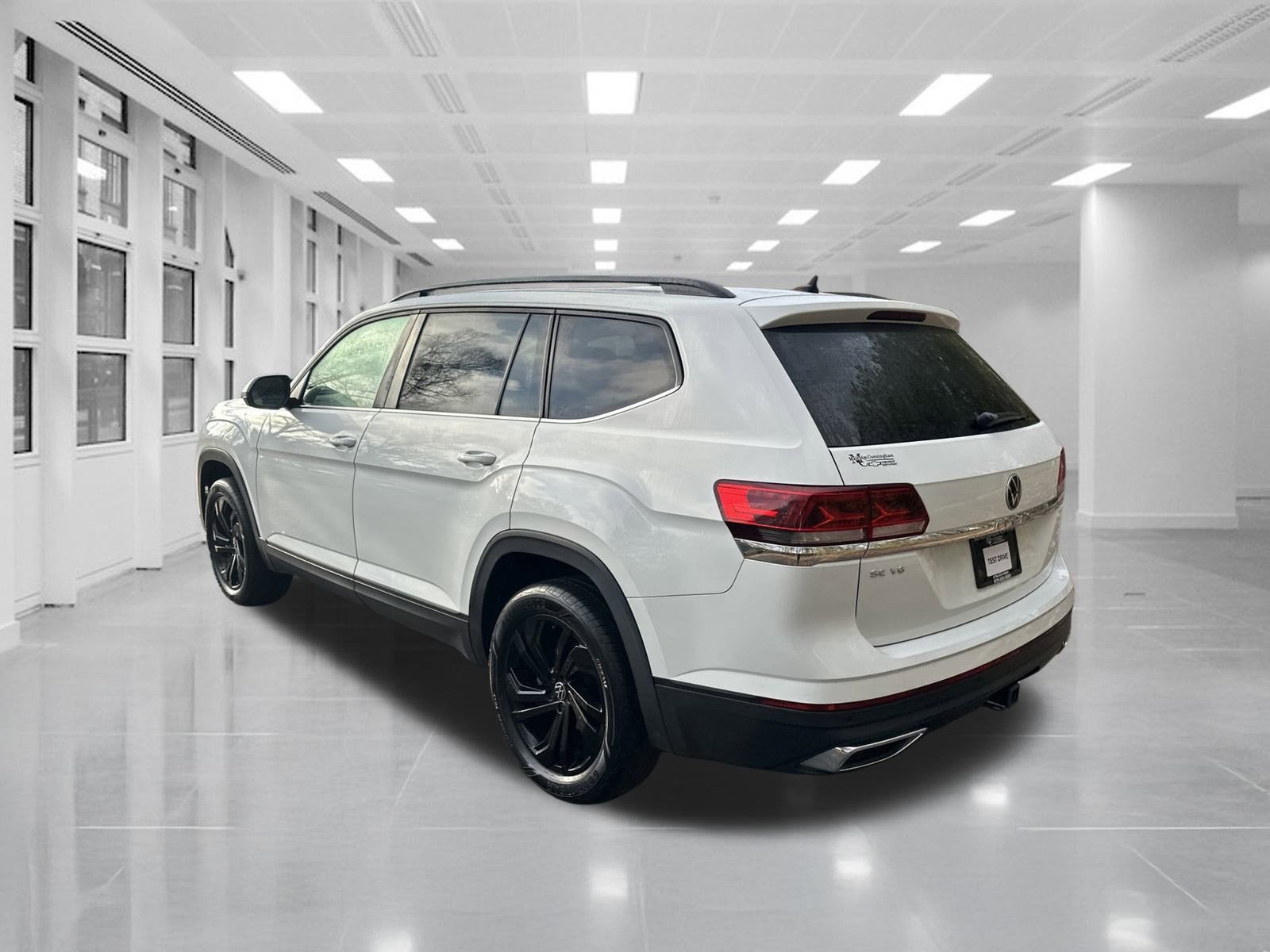 2022 Volkswagen Atlas 3.6L V6 SE w/Technology