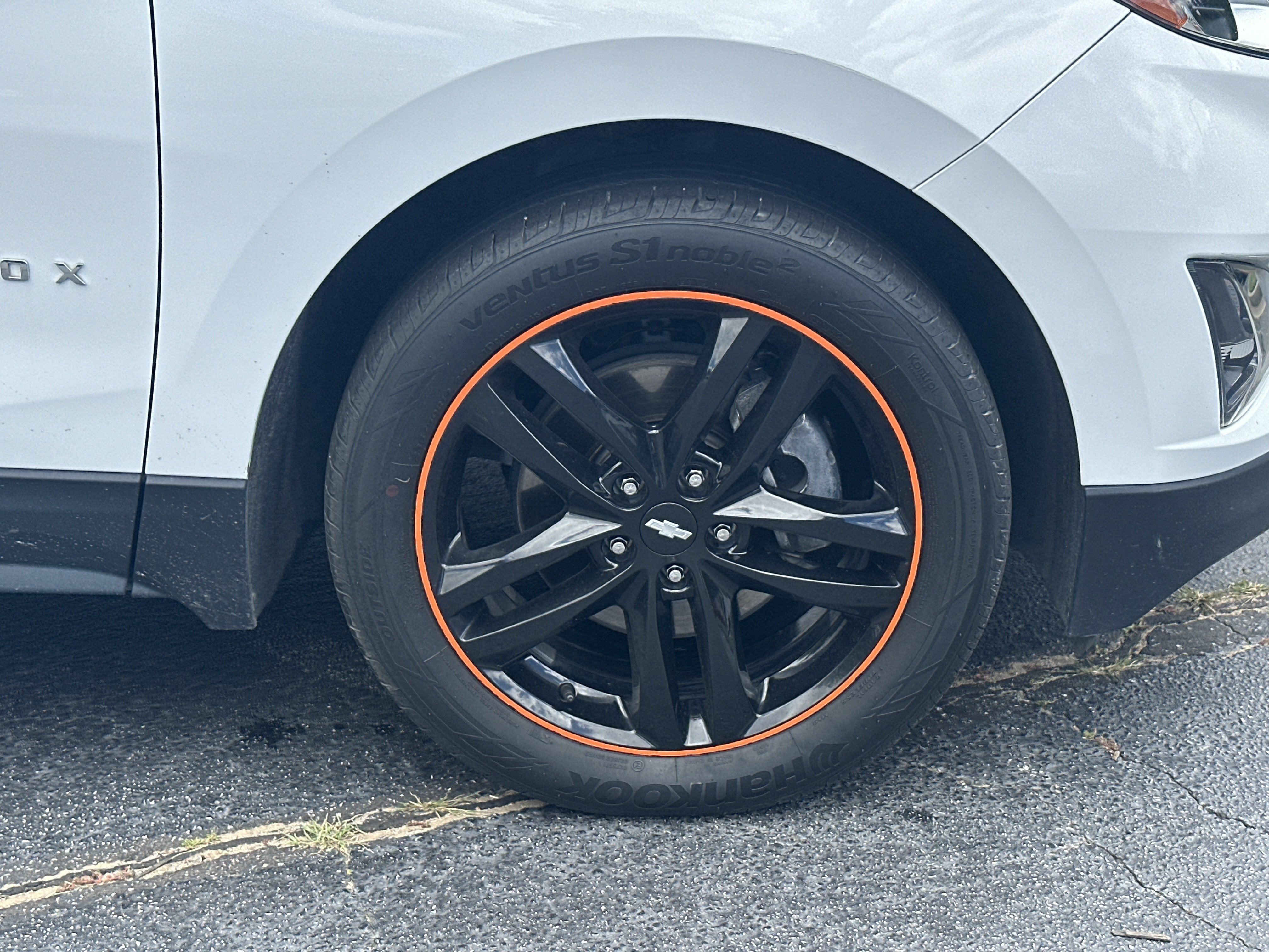 2020 Chevrolet Equinox LT - Photo 12