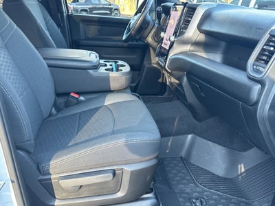 2025 RAM 3500 Tradesman Crew Cab 4x4 6'4" Box