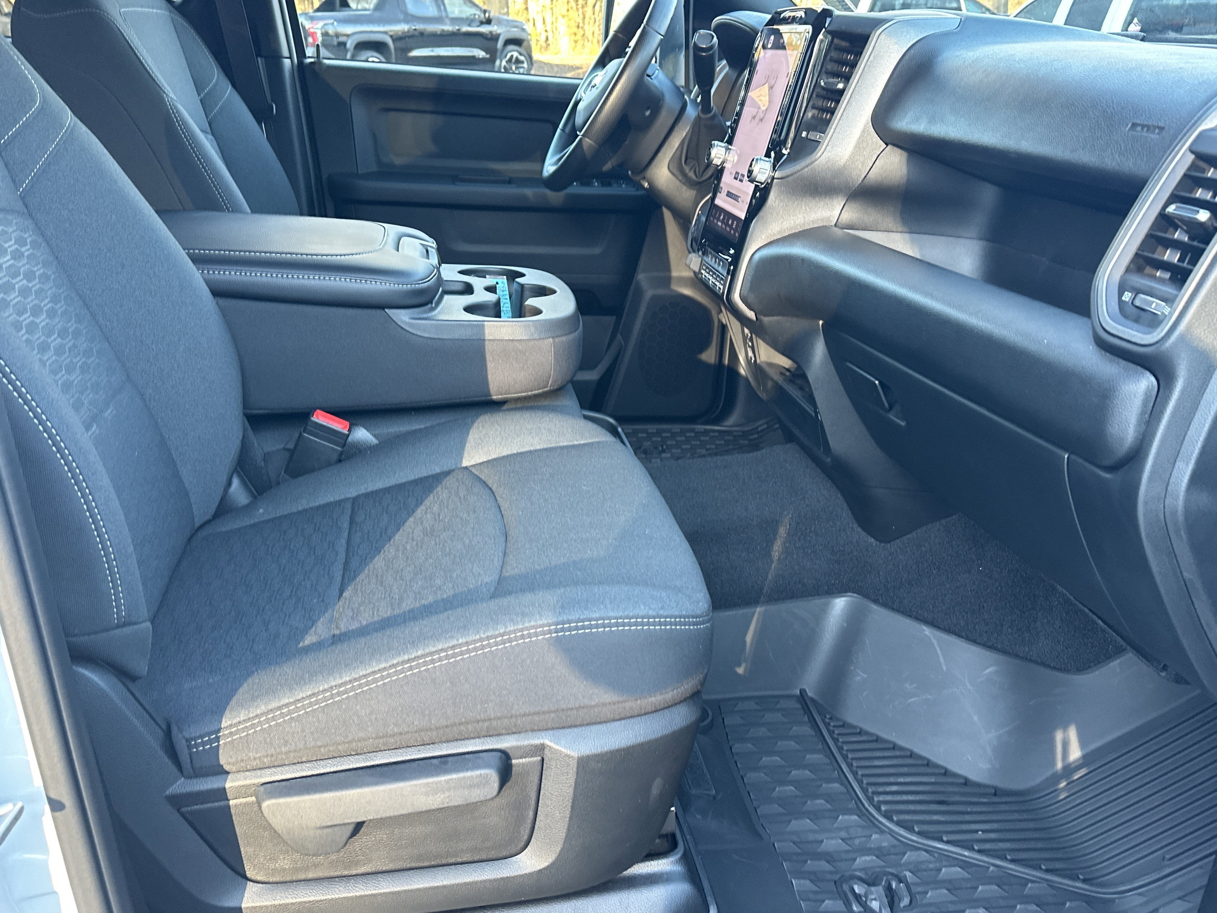 2025 RAM 3500 Tradesman Crew Cab 4x4 6'4" Box