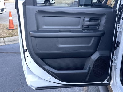 2025 RAM 3500 Tradesman Crew Cab 4x4 6'4" Box