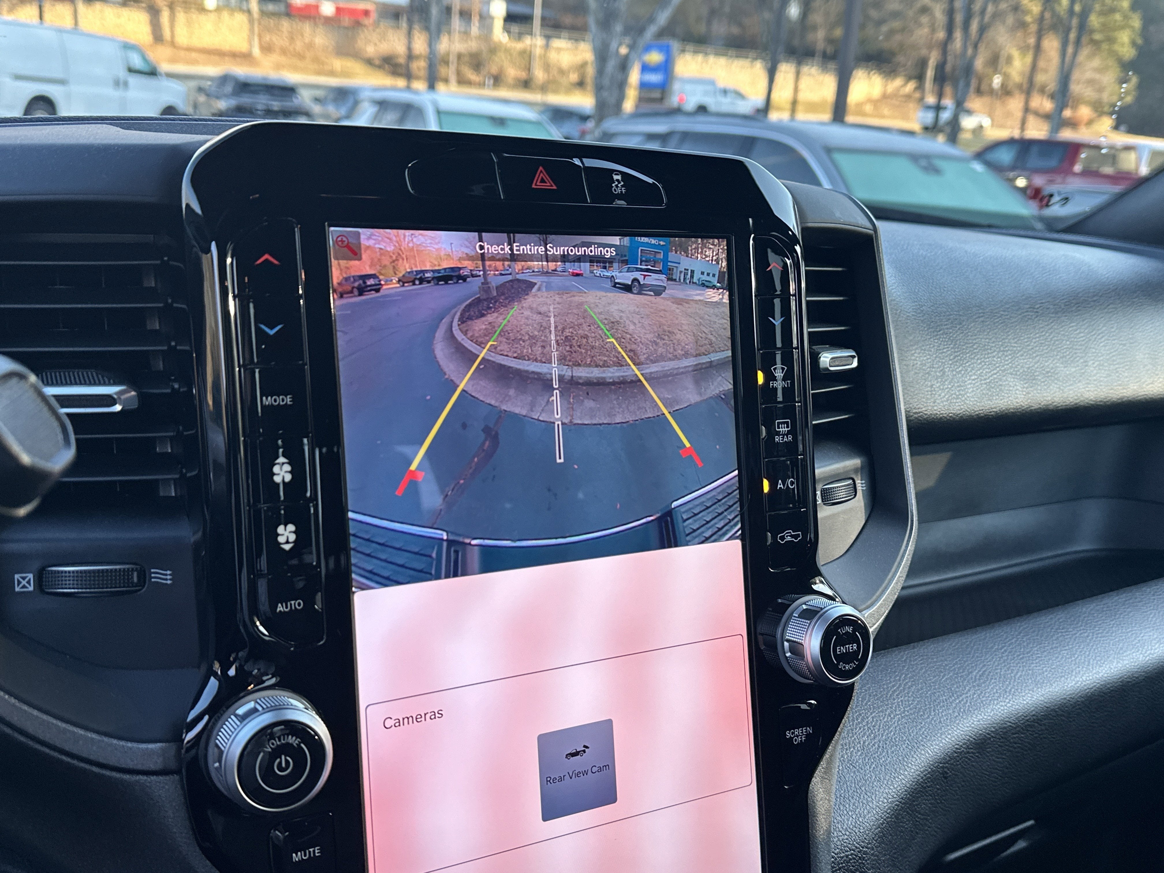 2025 RAM 3500 Tradesman Crew Cab 4x4 6'4" Box