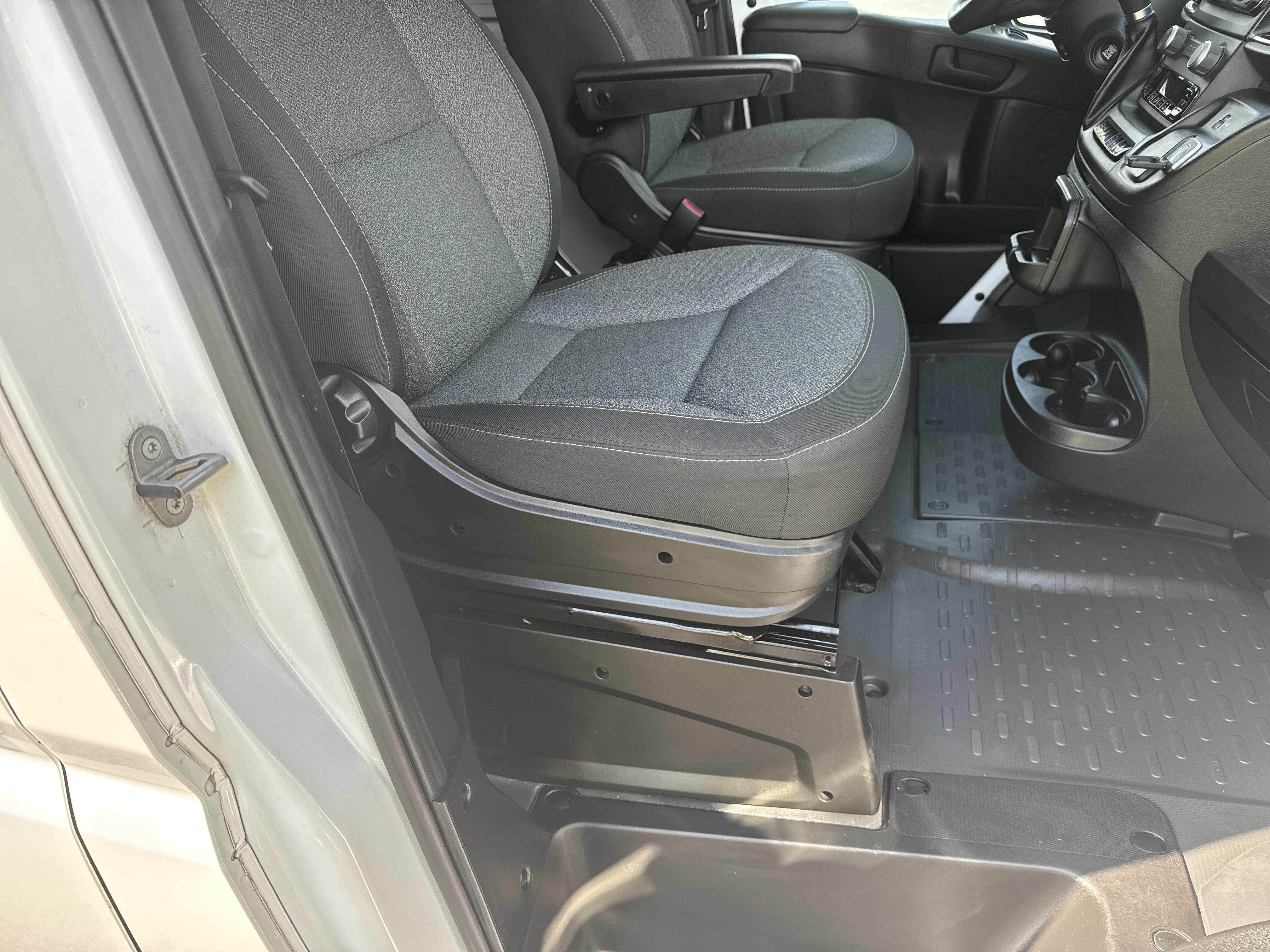 2023 RAM ProMaster 2500 Cargo Van Low Roof 136" WB