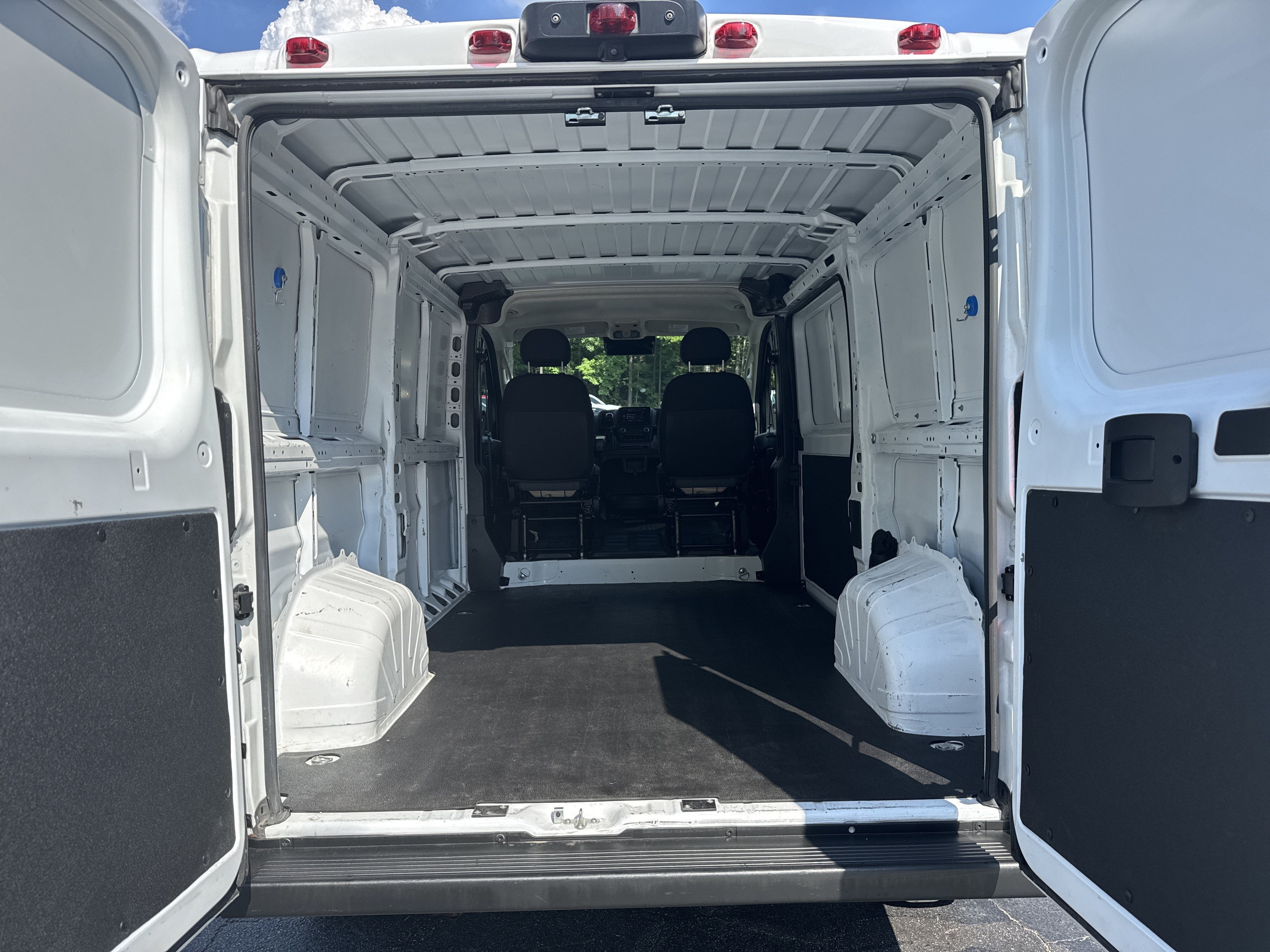 2023 RAM ProMaster 2500 Cargo Van Low Roof 136" WB
