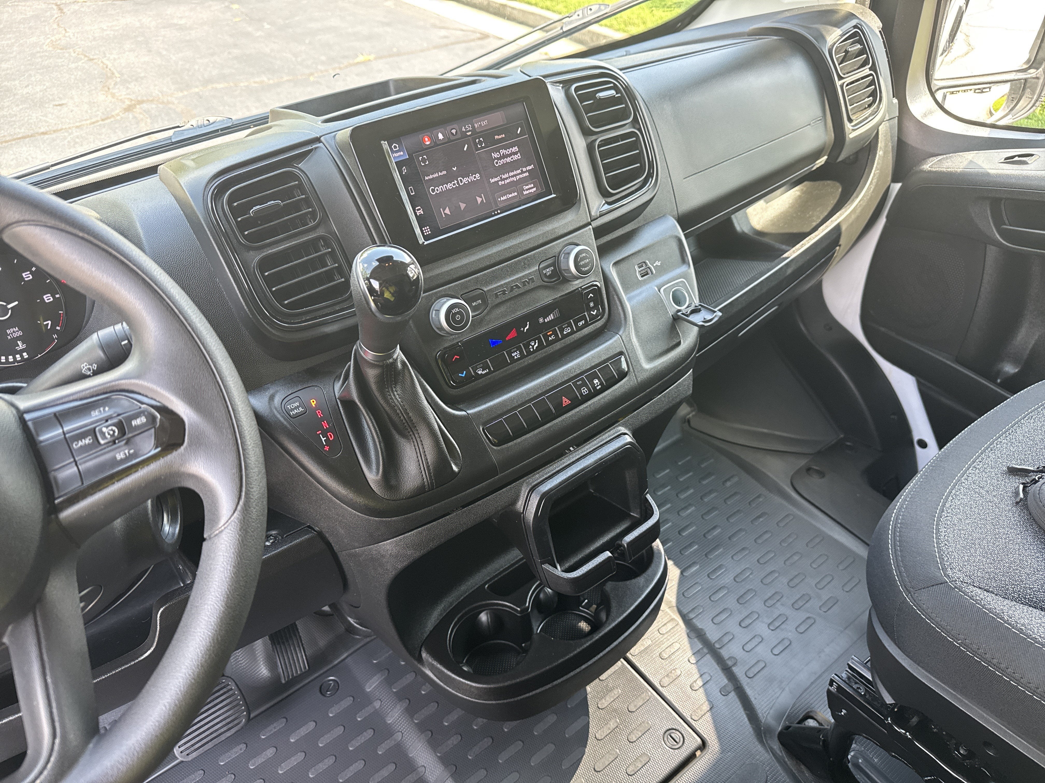 2023 RAM ProMaster 2500 Cargo Van Low Roof 136" WB