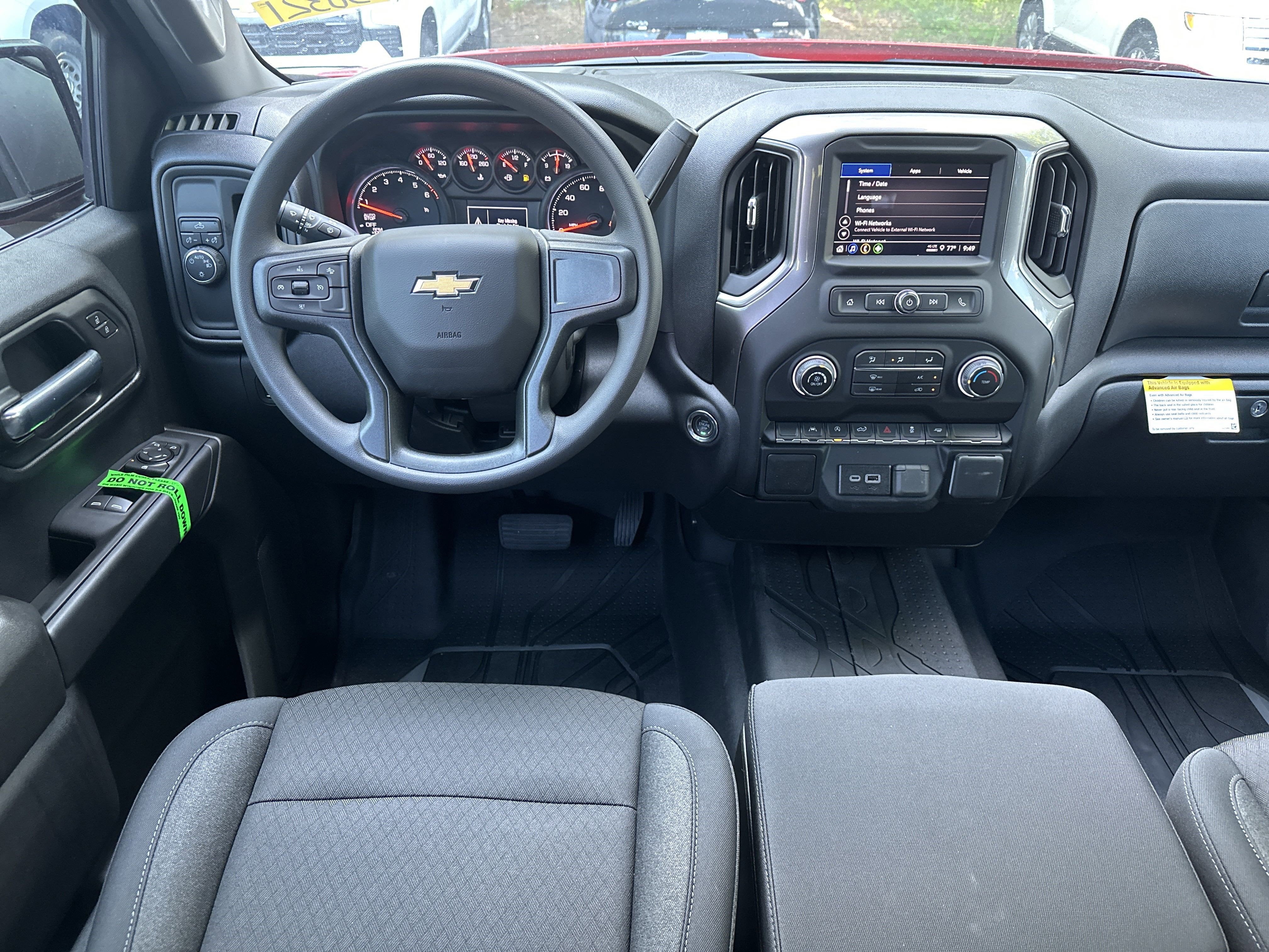 2025 Chevrolet Silverado 1500 Custom