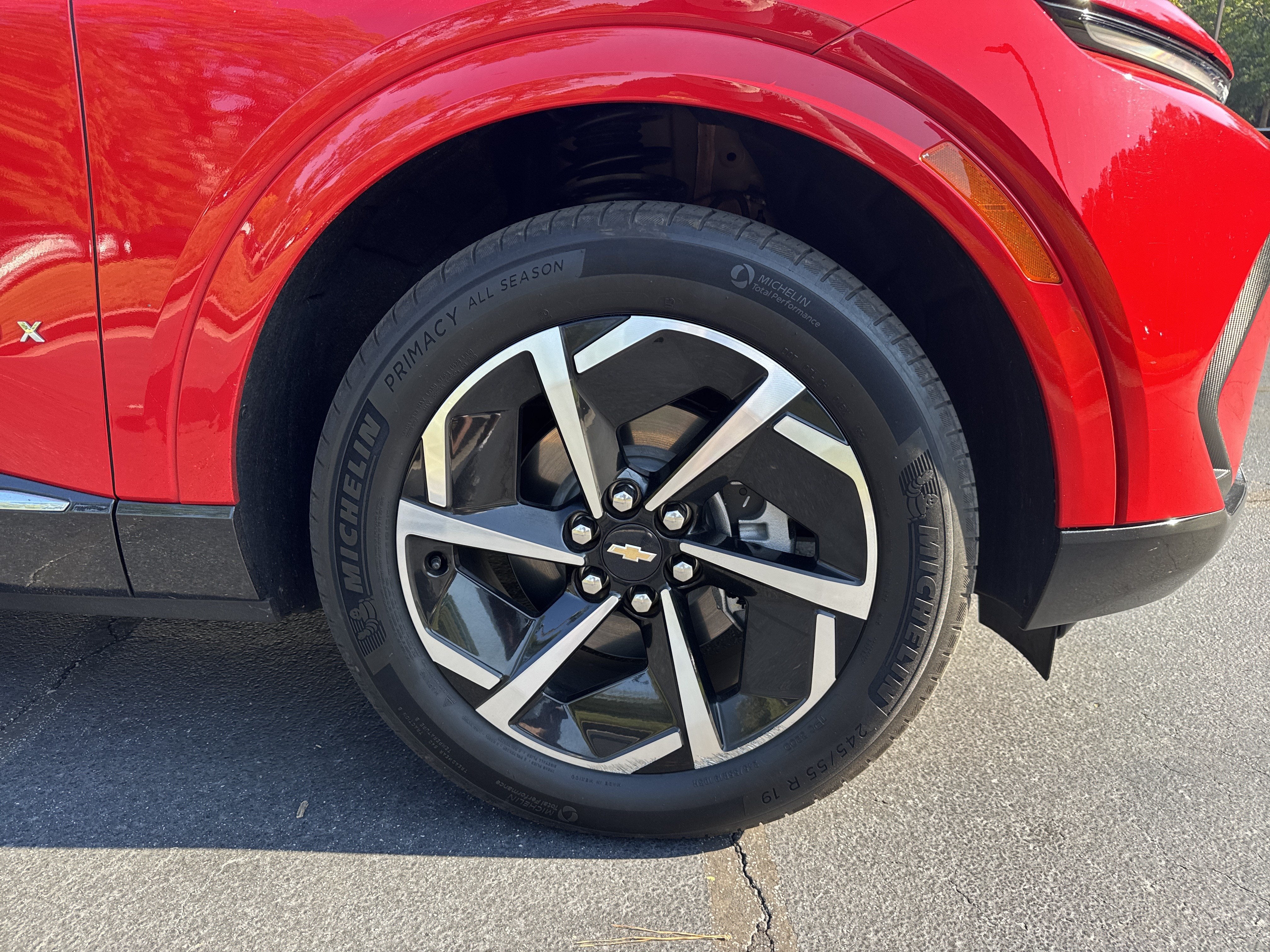 2024 Chevrolet Equinox EV LT - Photo 12